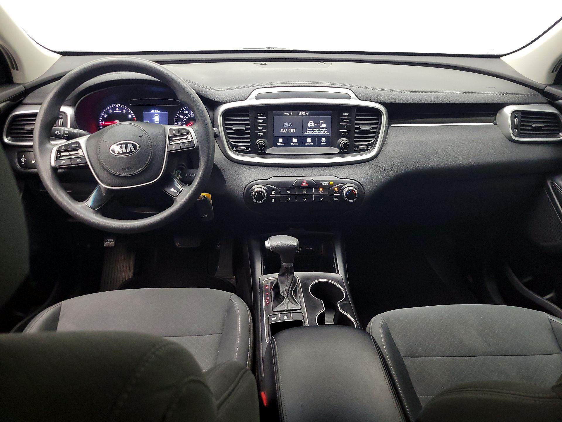 Thumbnail: 2020 Kia Sorento - 9