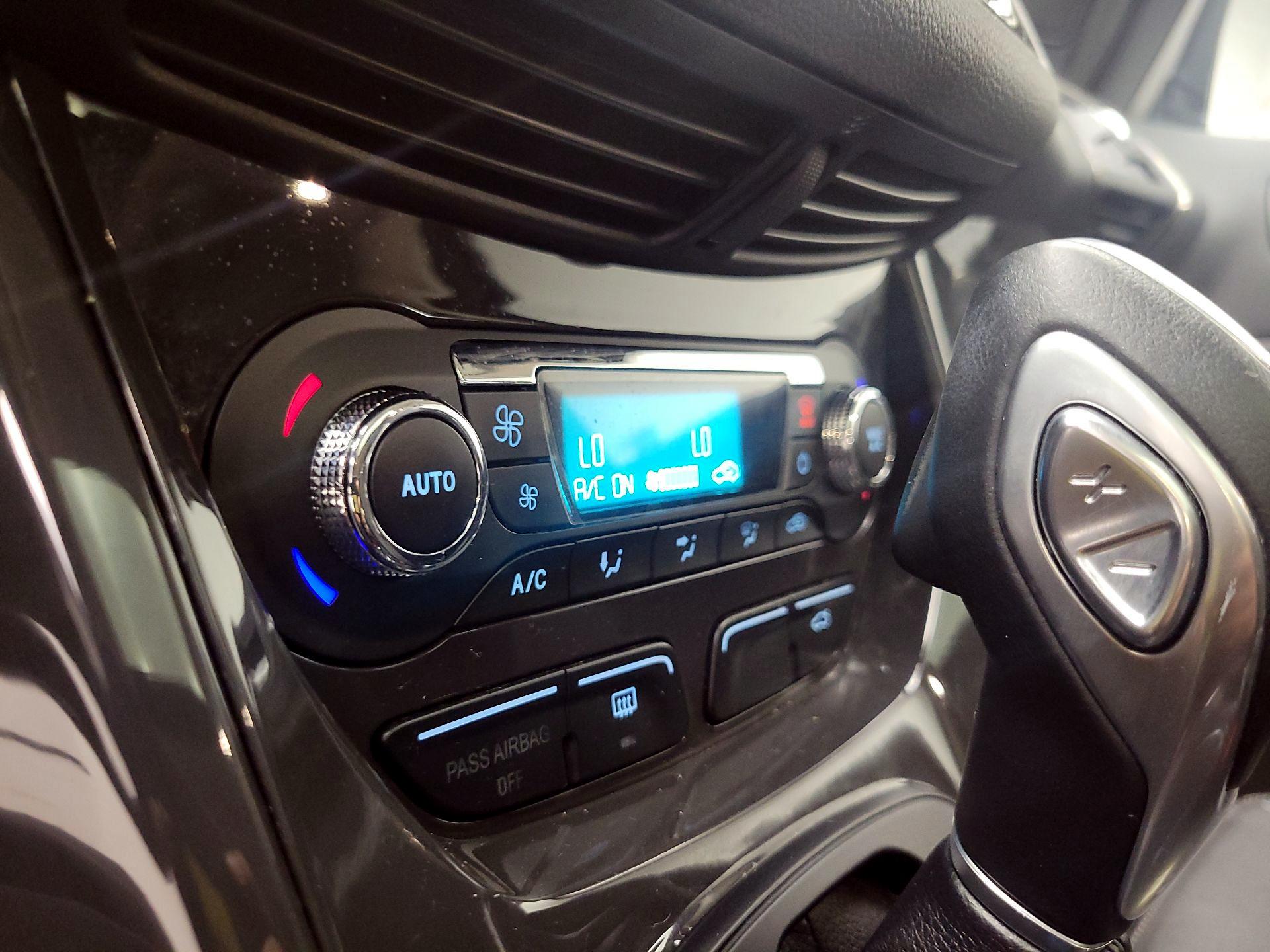 Thumbnail: 2014 Ford Escape - 16