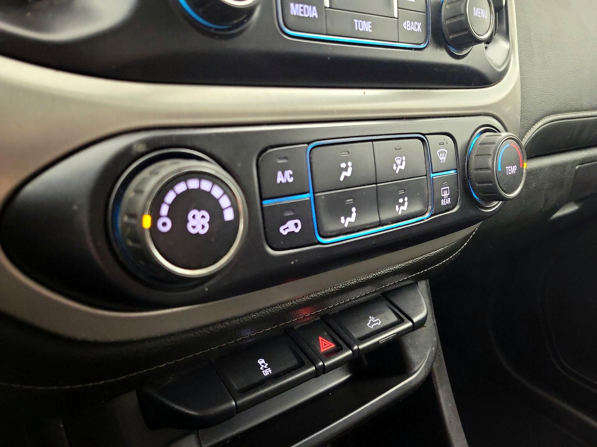 Thumbnail: 2017 GMC Canyon - 16