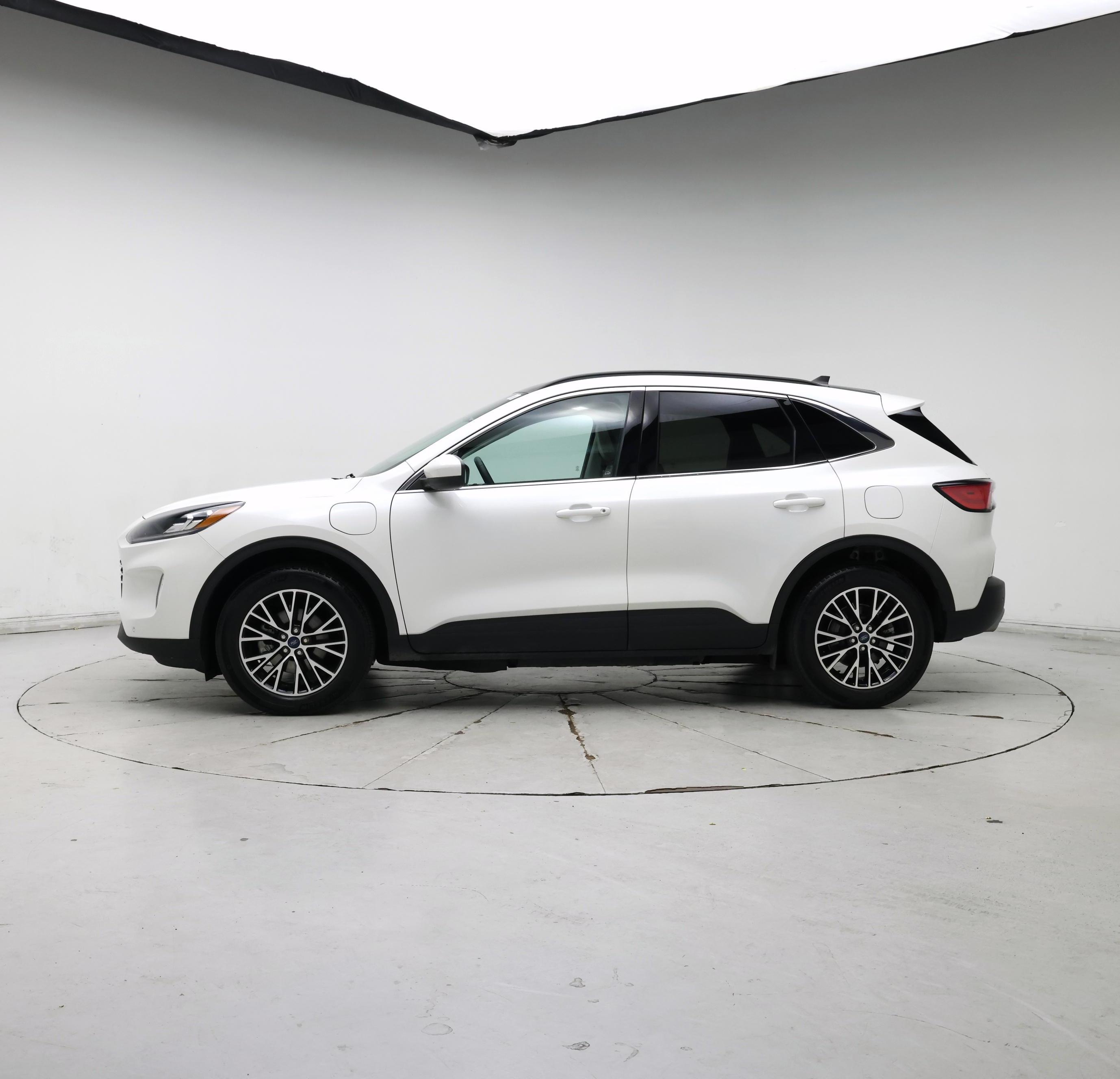 Thumbnail: 2022 Ford Escape - 3