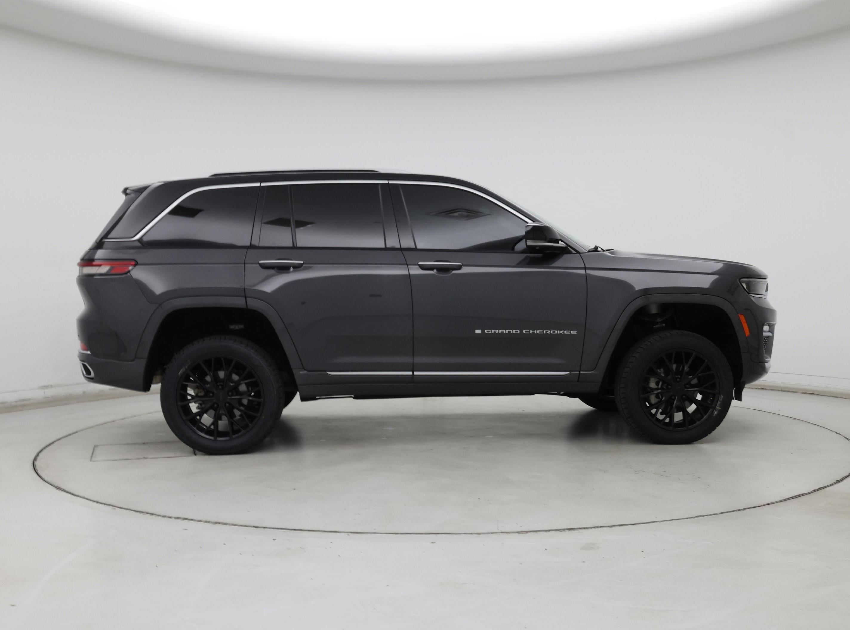 Thumbnail: 2023 Jeep Grand Cherokee - 7