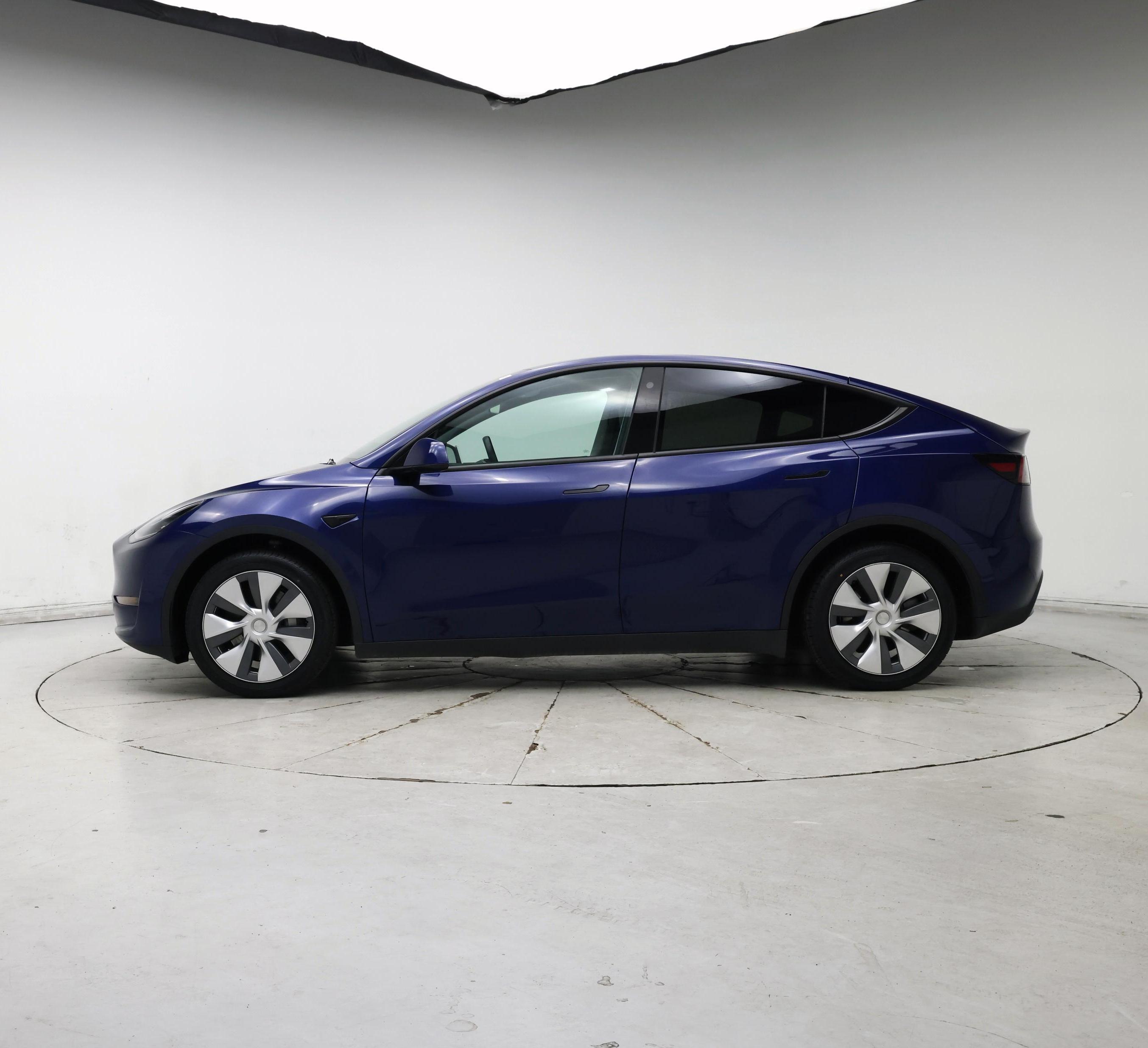 Thumbnail: 2023 Tesla Model Y - 3