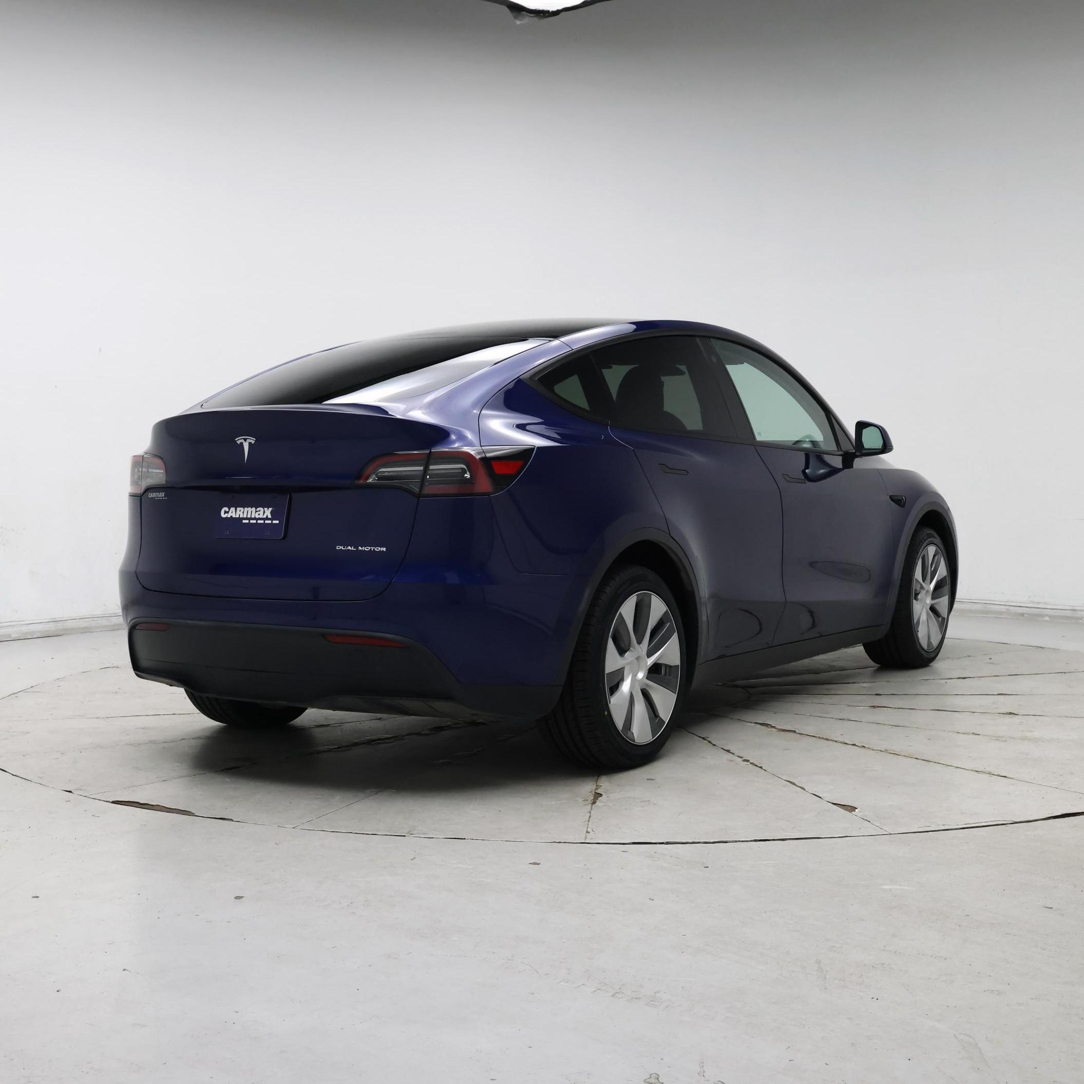 Thumbnail: 2023 Tesla Model Y - 8