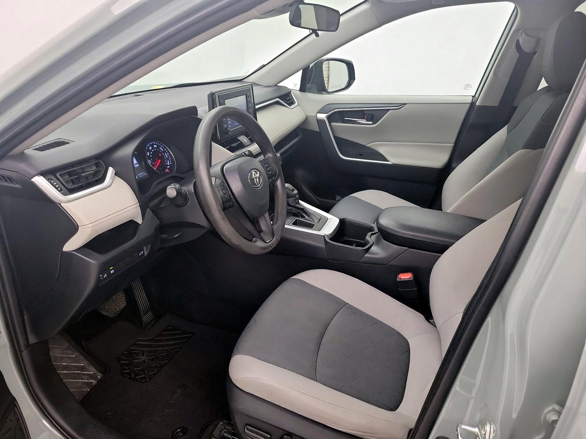 Thumbnail: 2022 Toyota RAV4 - 11