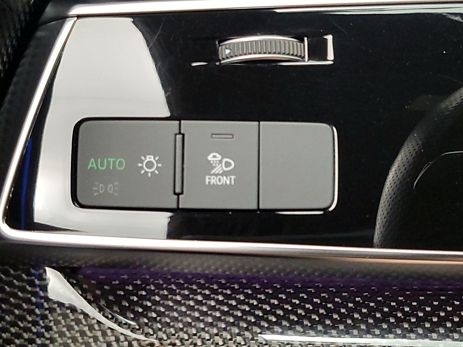 Thumbnail: 2021 Audi SQ8 - 13