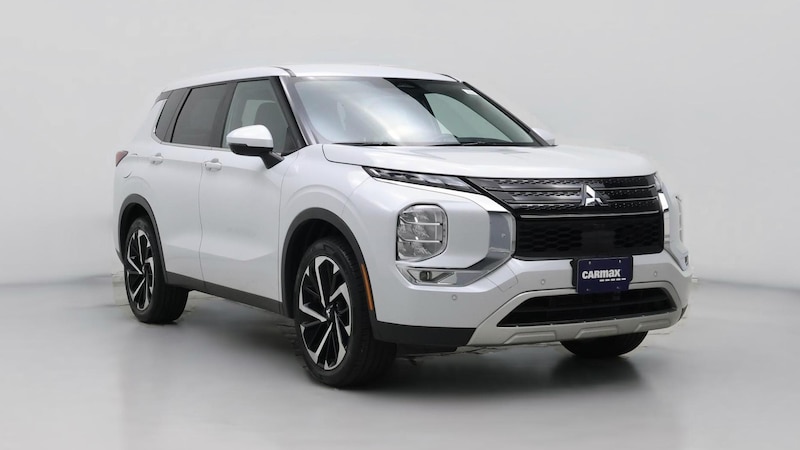2023 Mitsubishi Outlander SE Hero Image