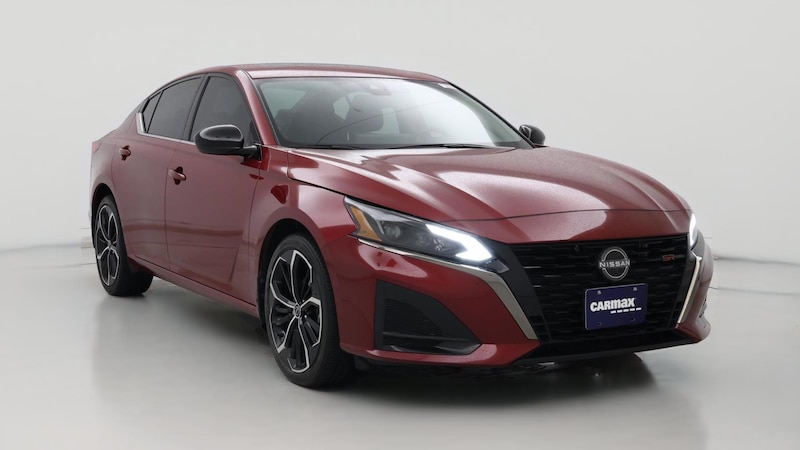 2023 Nissan Altima SR Hero Image