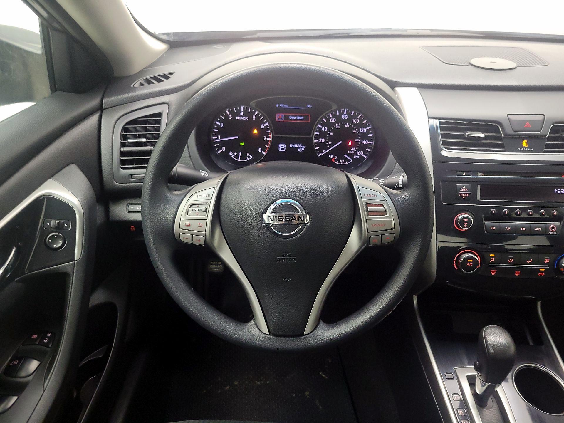 Thumbnail: 2014 Nissan Altima - 10