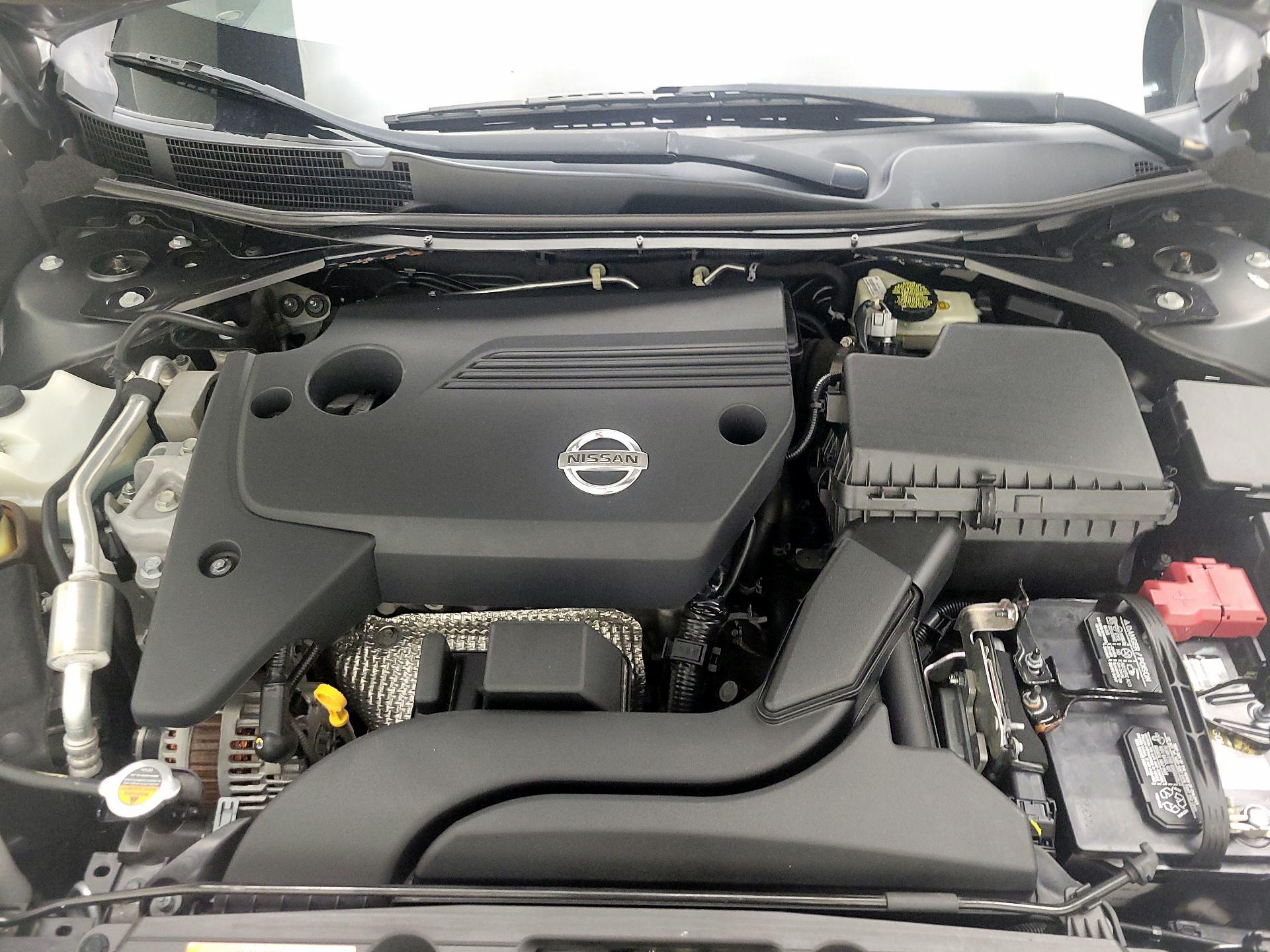 Thumbnail: 2014 Nissan Altima - 20