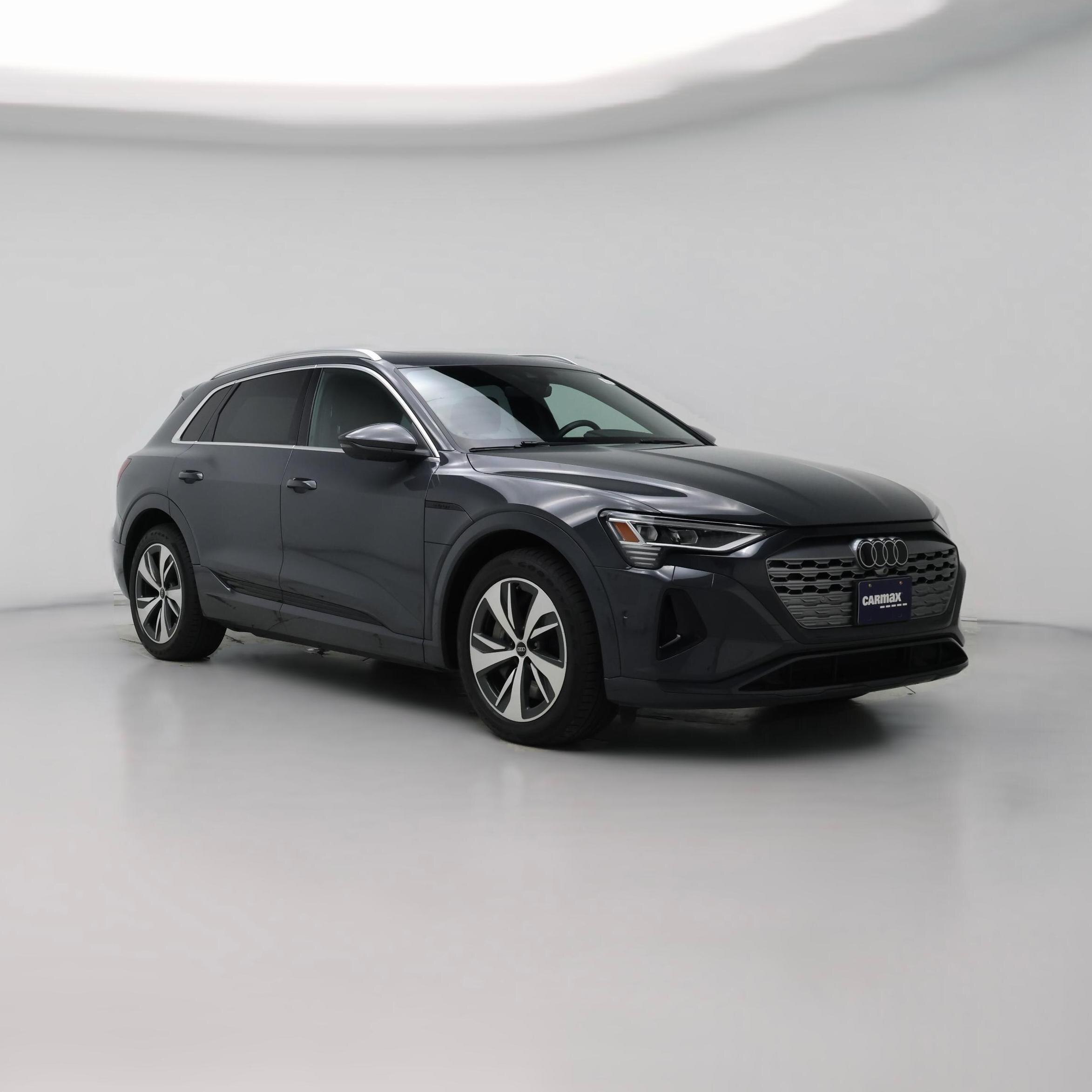 Thumbnail: 2024 Audi Q8 e-tron - 1