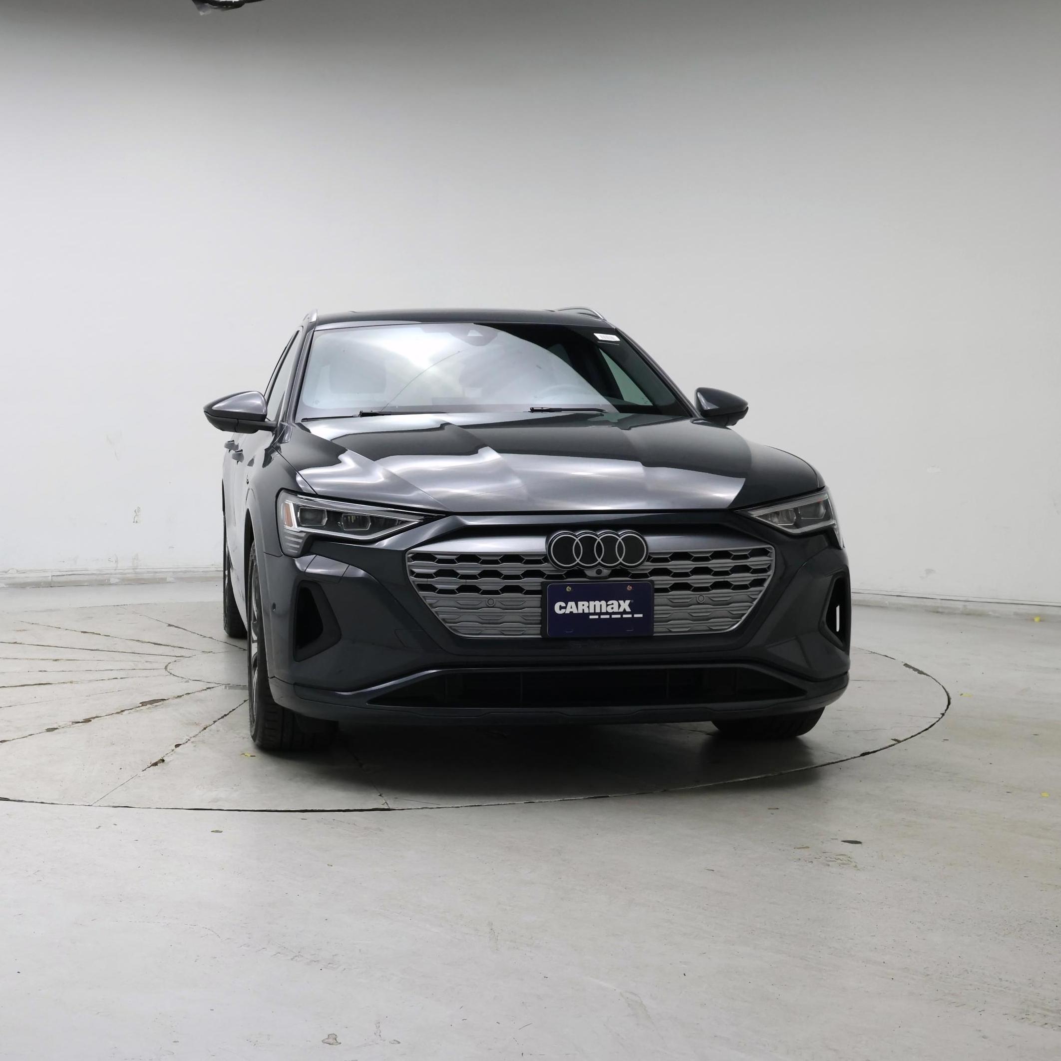 Thumbnail: 2024 Audi Q8 e-tron - 5