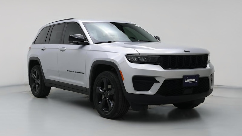 2022 Jeep Grand Cherokee Laredo Hero Image