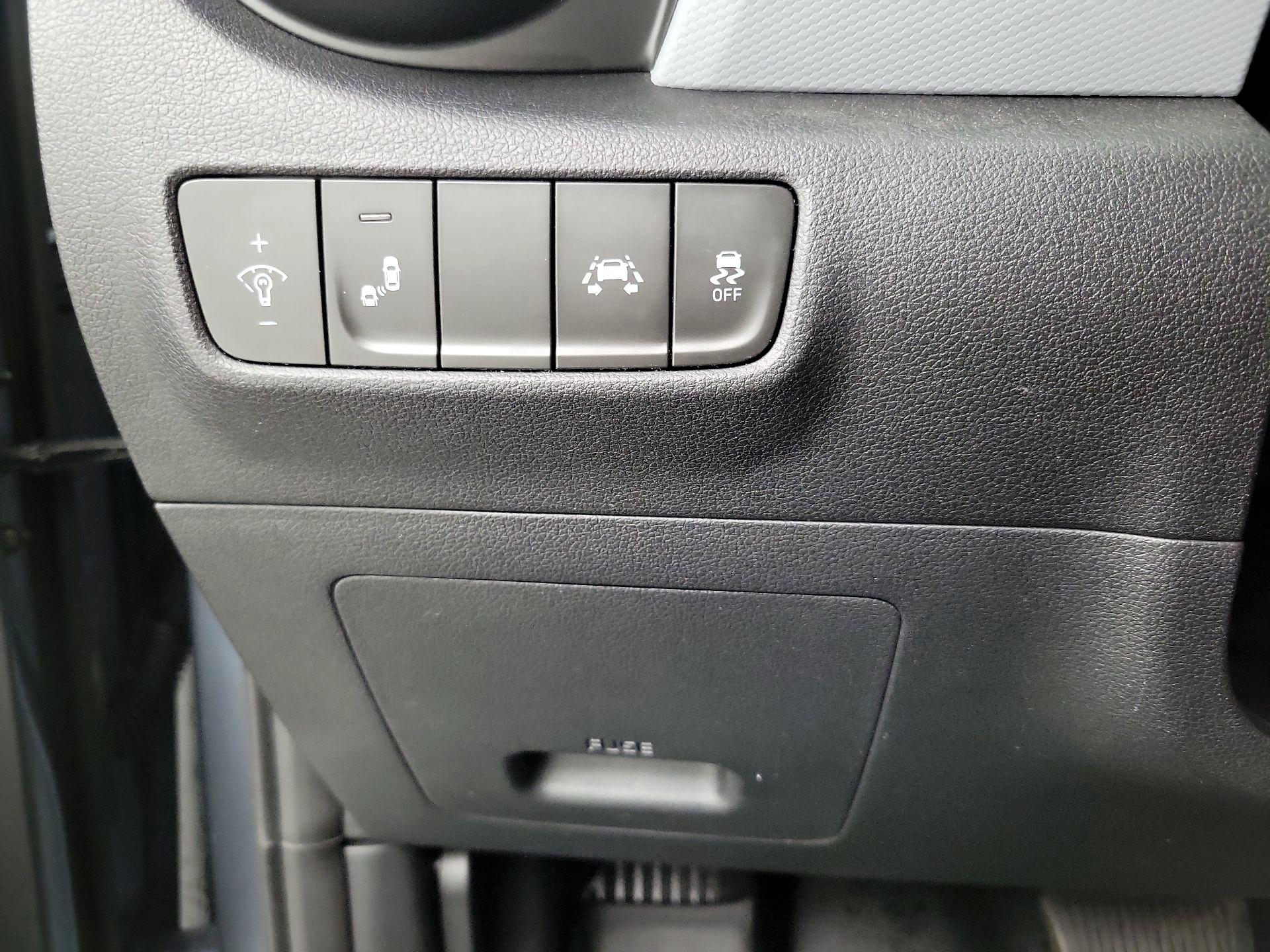 Thumbnail: 2019 Hyundai Kona - 13