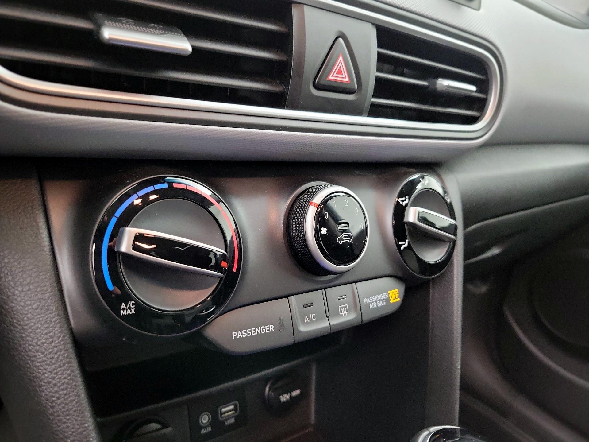 Thumbnail: 2019 Hyundai Kona - 16