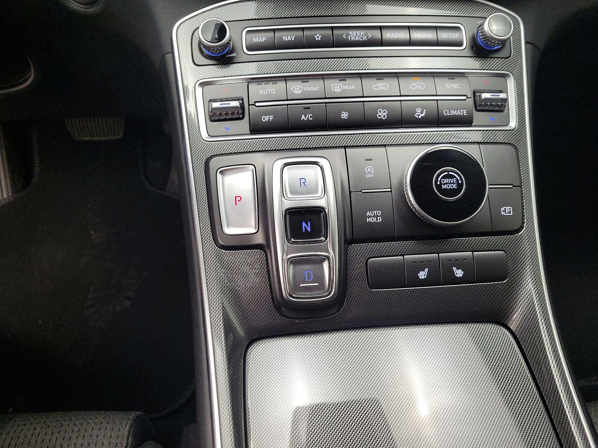 Thumbnail: 2023 Hyundai Santa Fe - 18