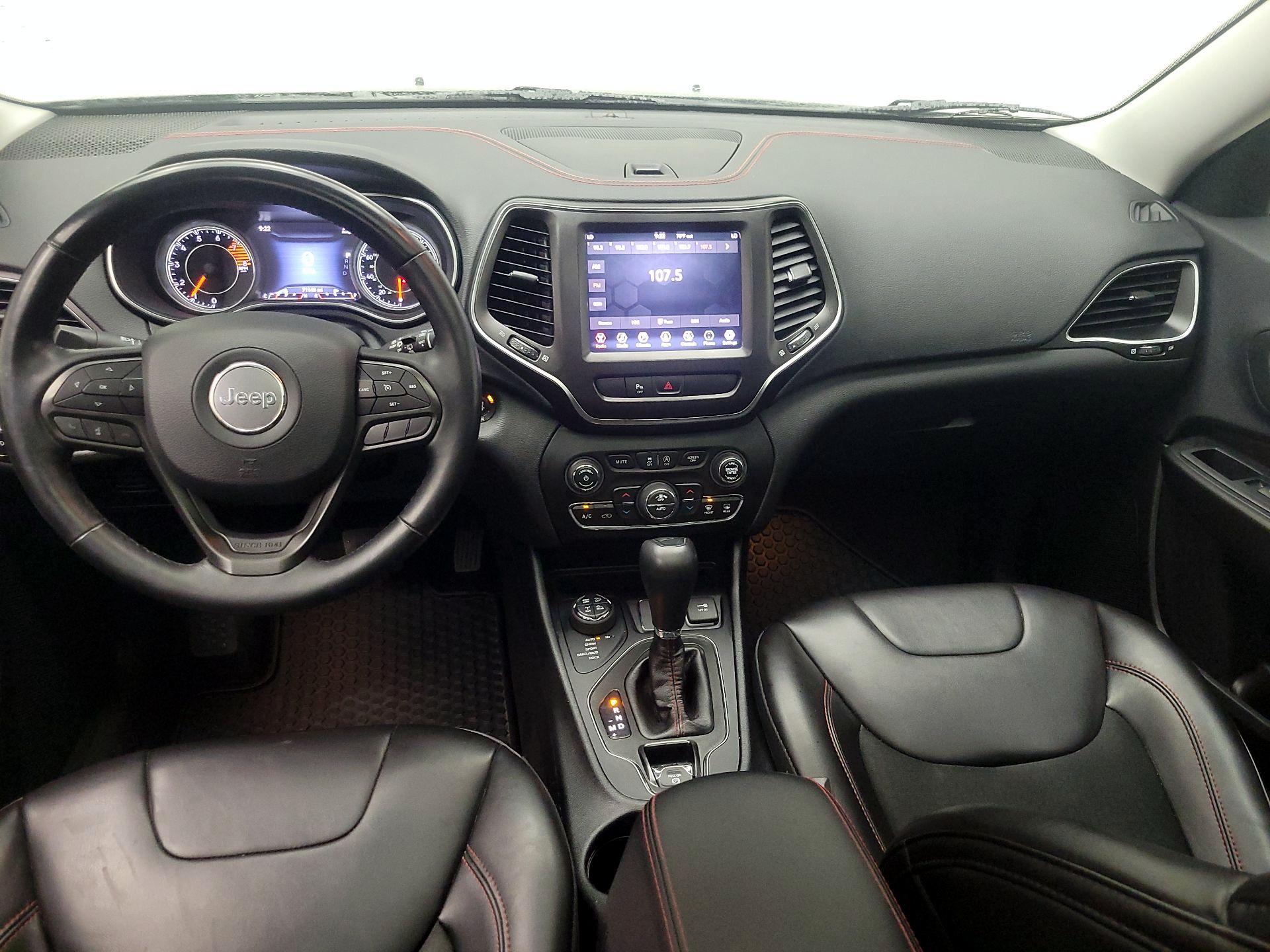 Thumbnail: 2019 Jeep Cherokee - 9