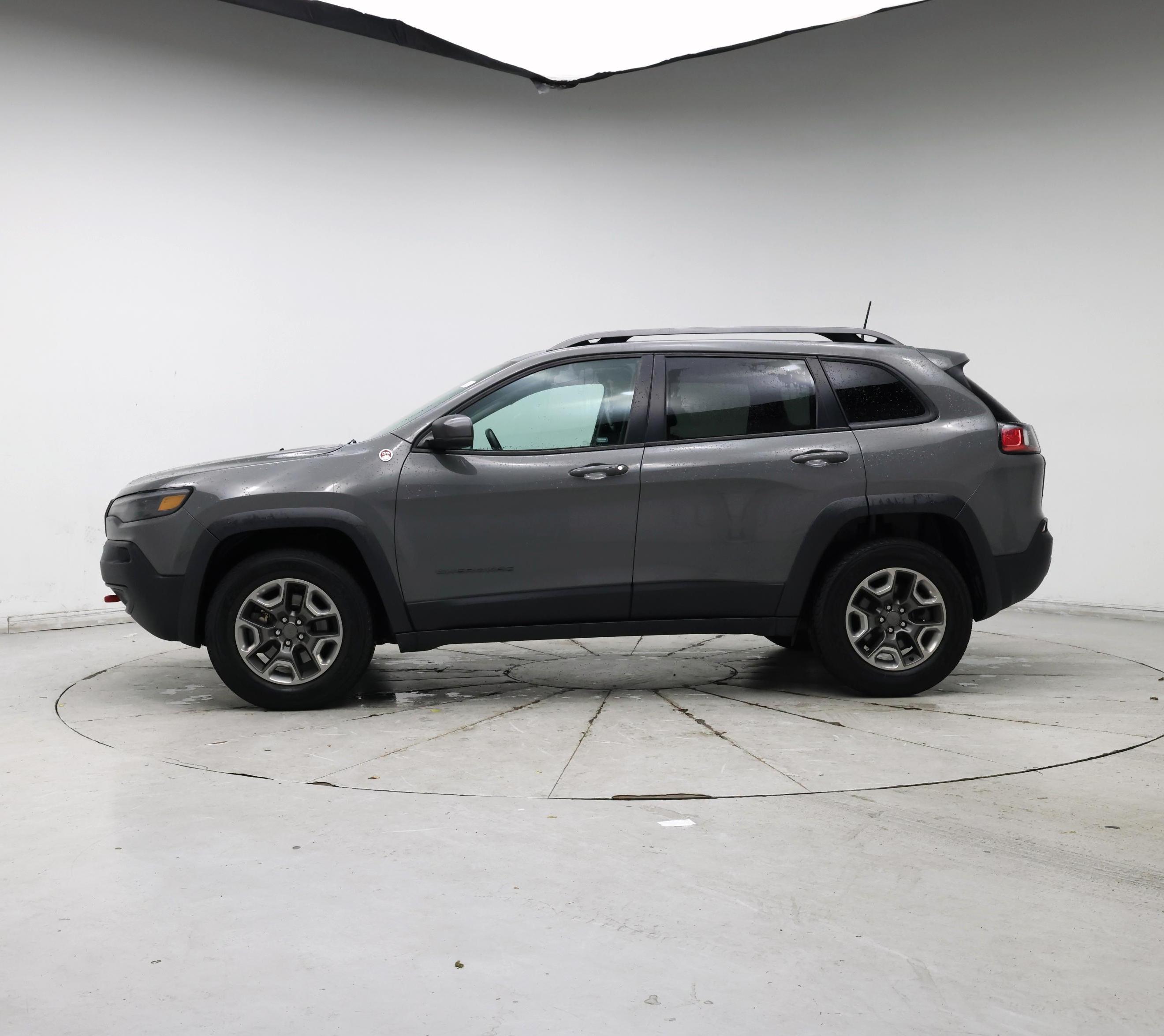 Thumbnail: 2019 Jeep Cherokee - 3