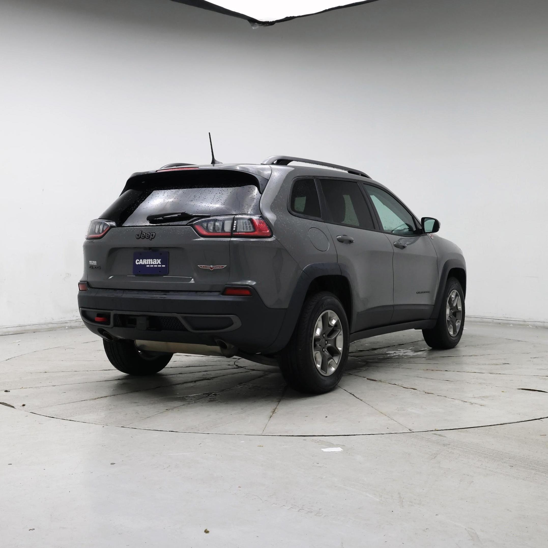 Thumbnail: 2019 Jeep Cherokee - 8