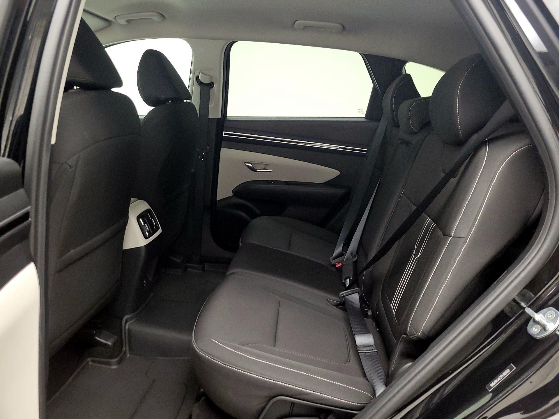 Thumbnail: 2023 Hyundai Tucson - 19