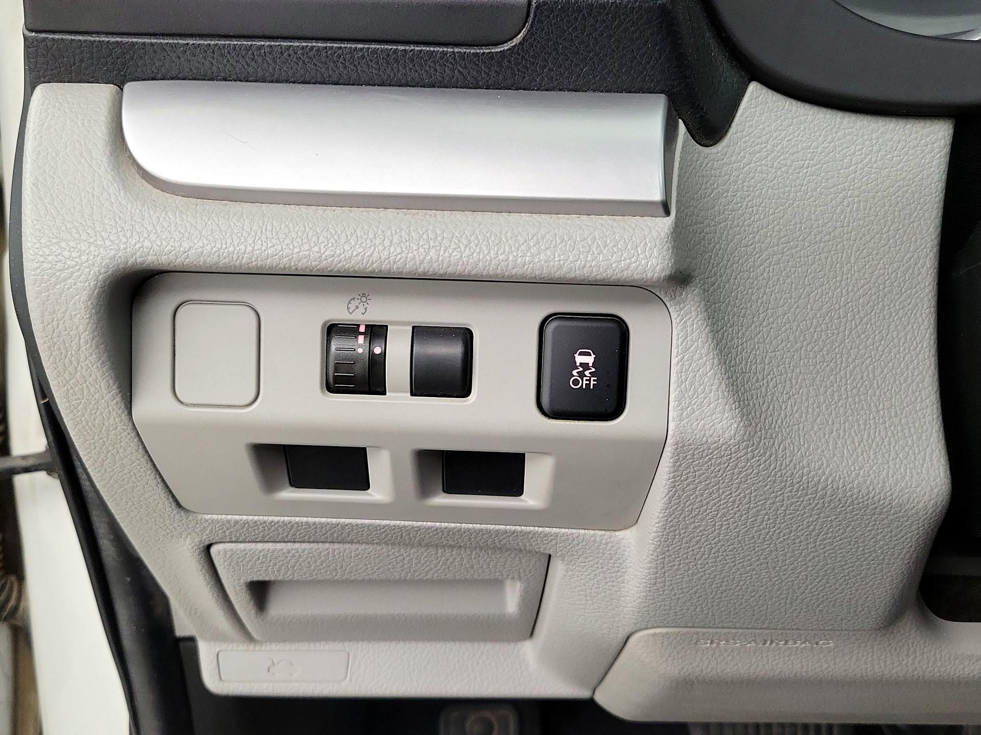 Thumbnail: 2014 Subaru Forester - 13
