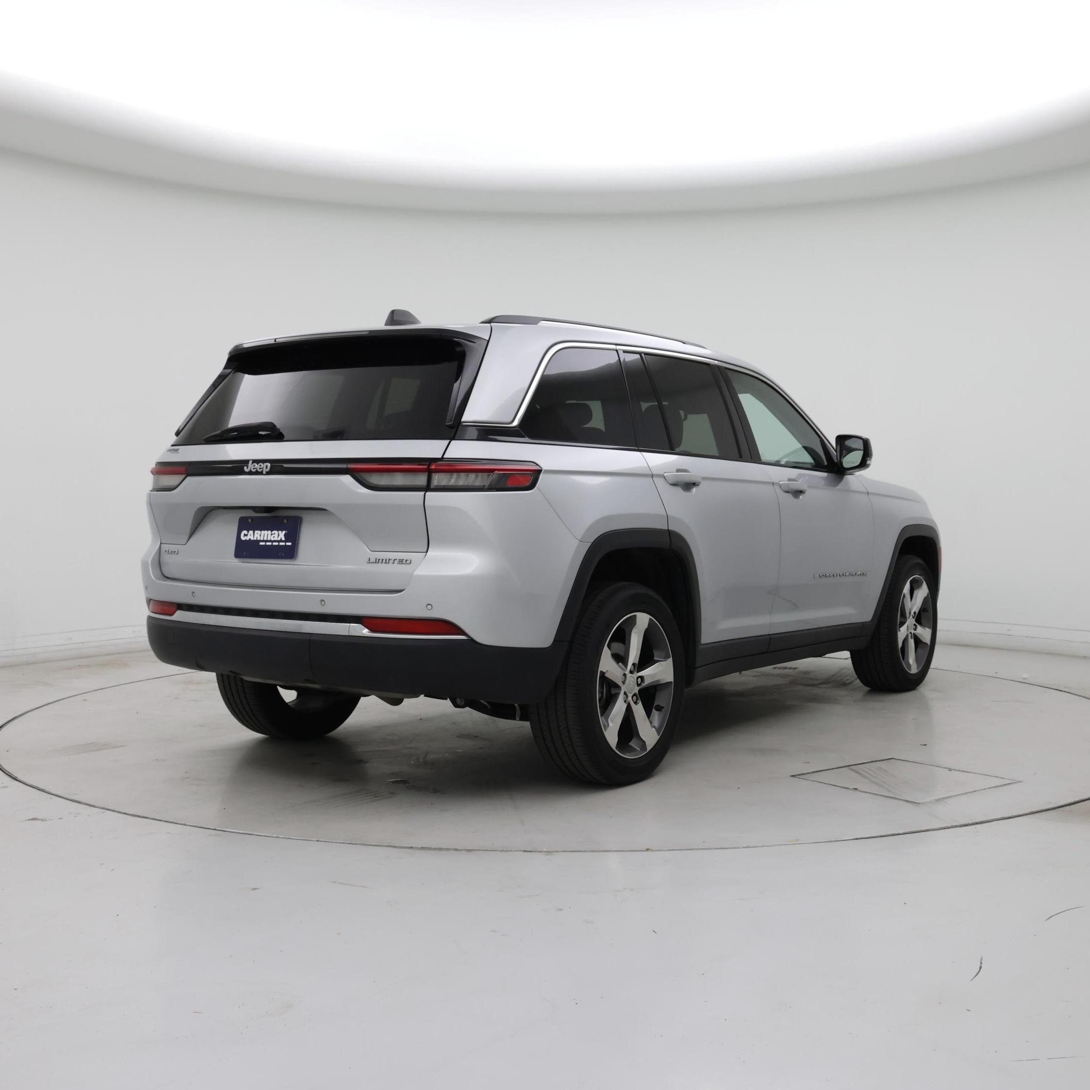 Thumbnail: 2022 Jeep Grand Cherokee - 8