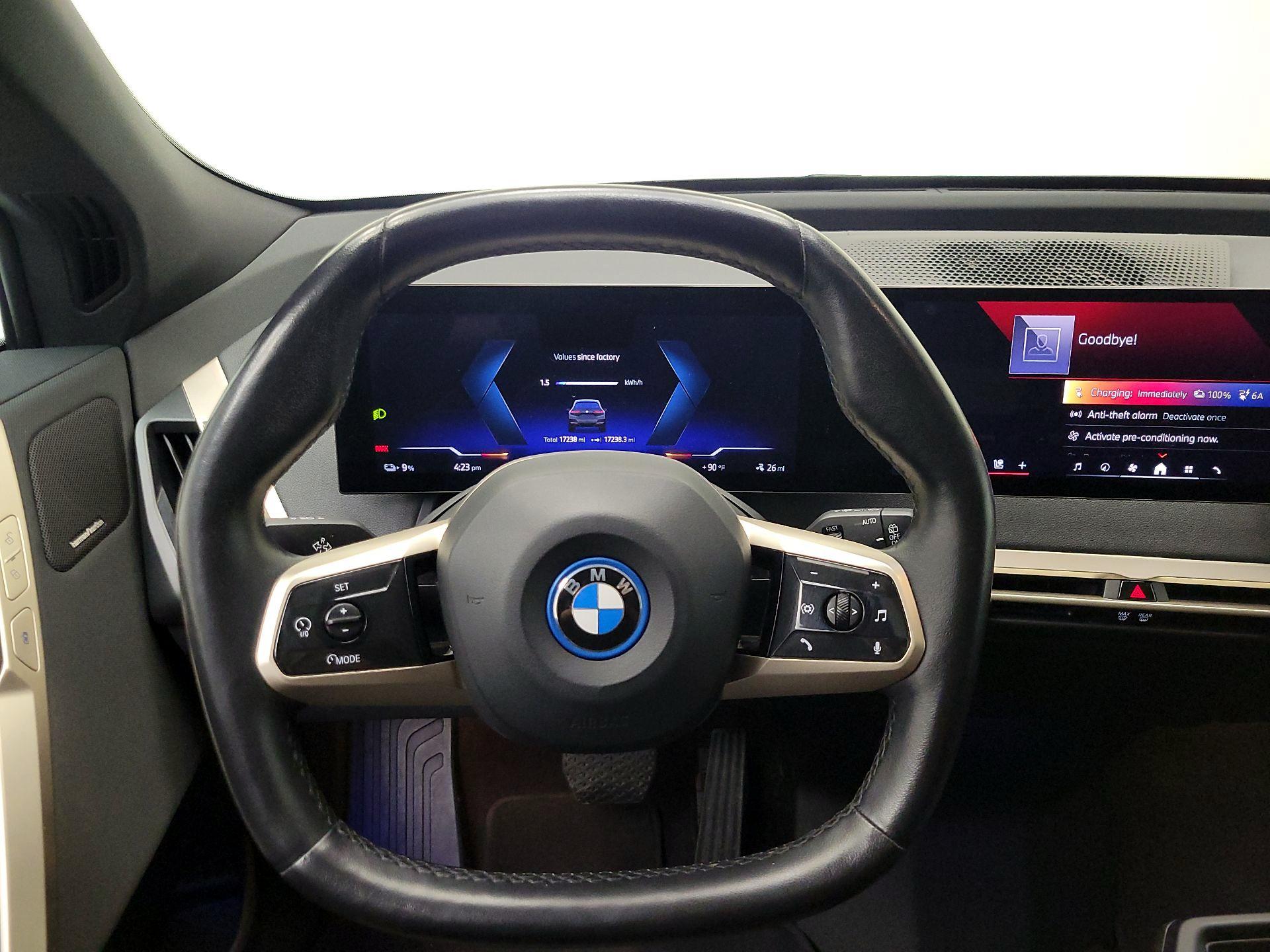 Thumbnail: 2024 BMW iX - 10