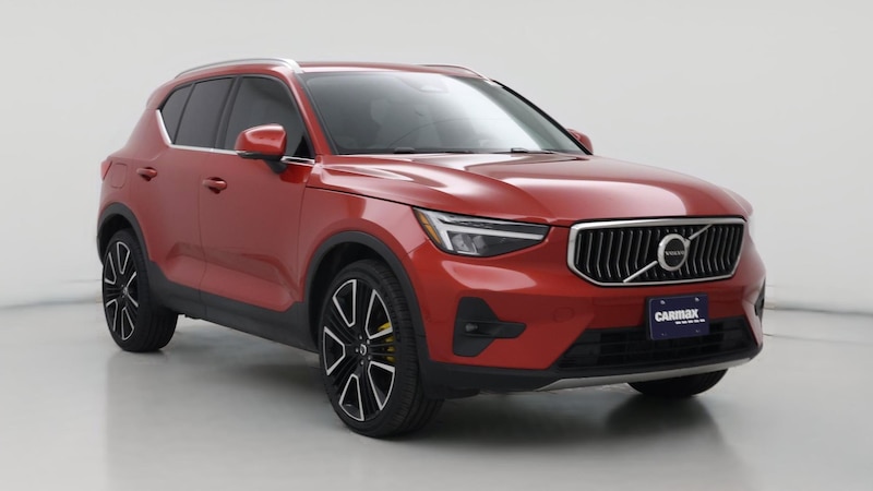 2023 Volvo XC40 B5 Plus Hero Image