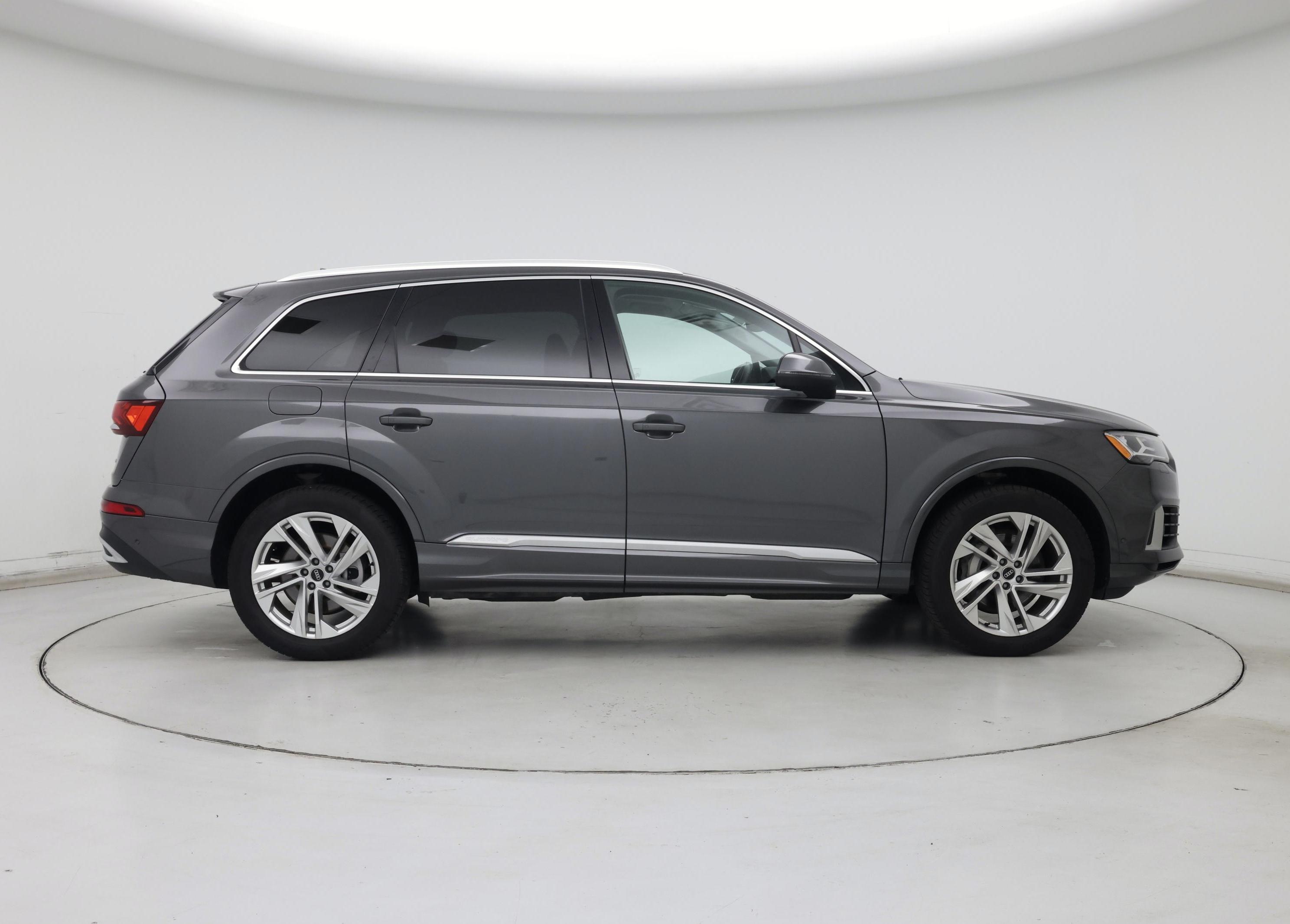 Thumbnail: 2022 Audi Q7 - 7