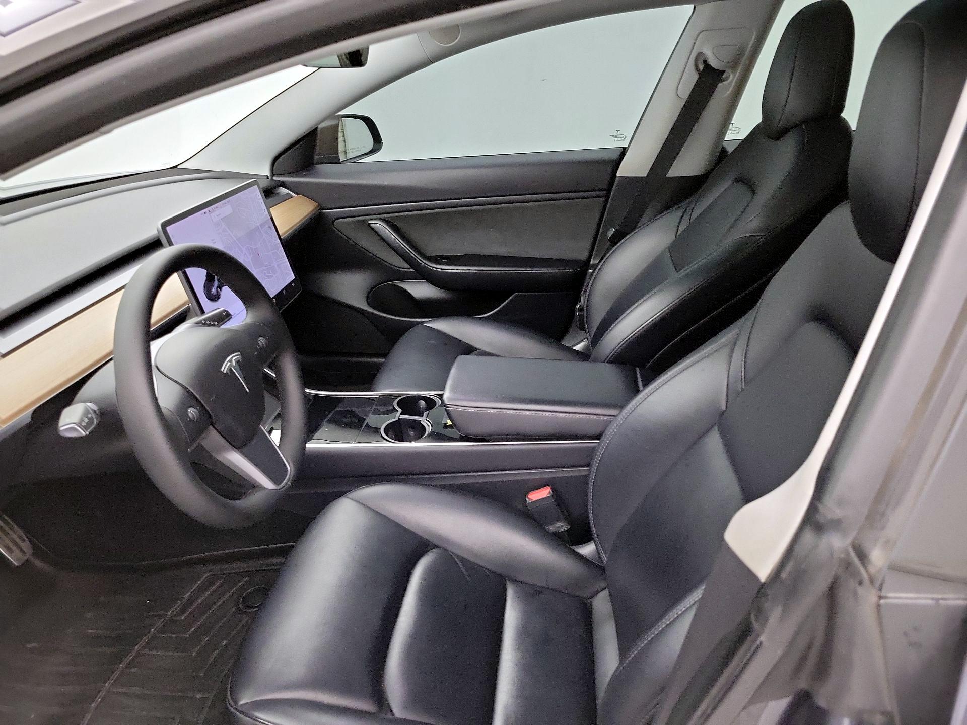 Thumbnail: 2020 Tesla Model 3 - 9