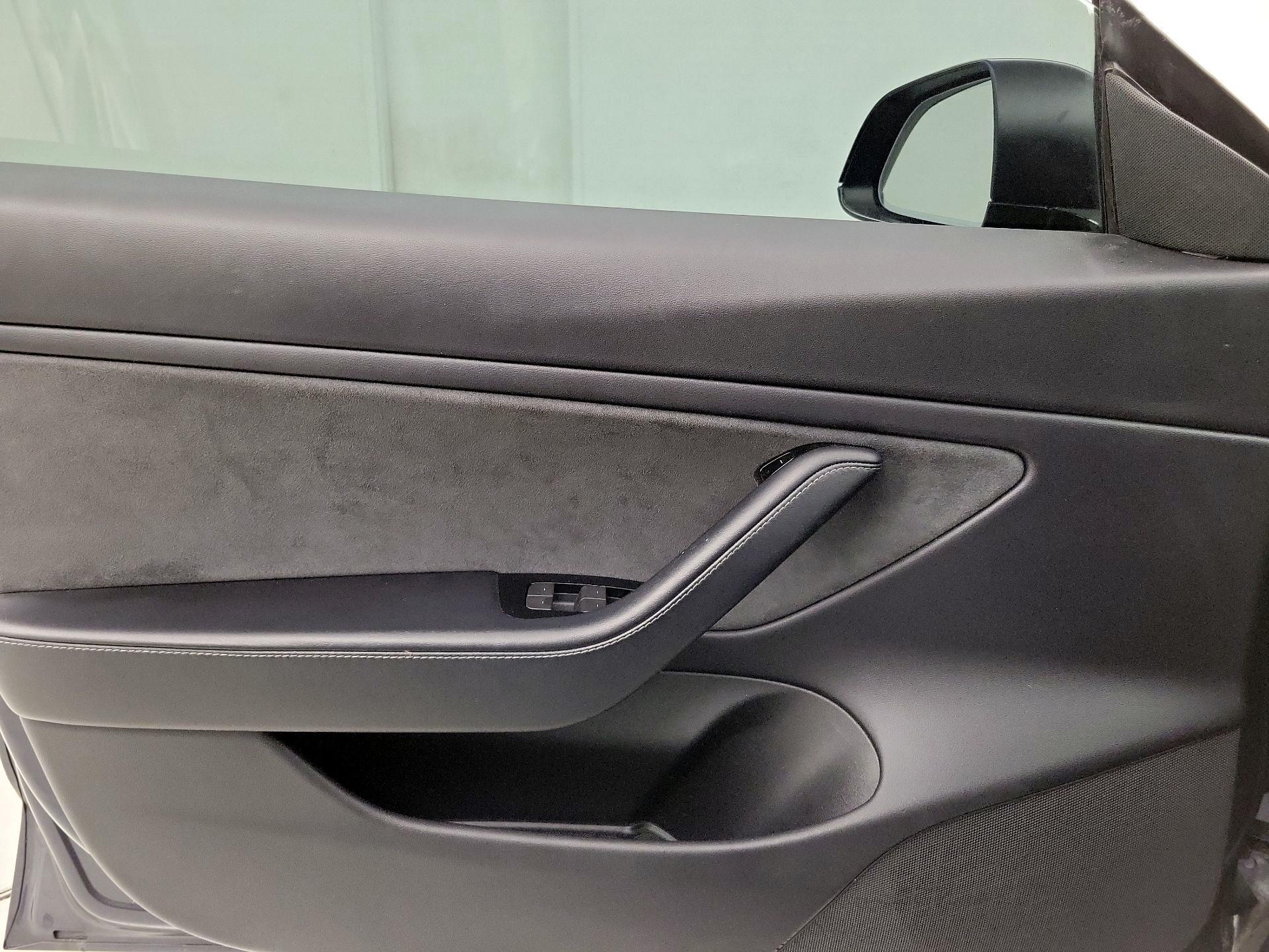 Thumbnail: 2020 Tesla Model 3 - 10