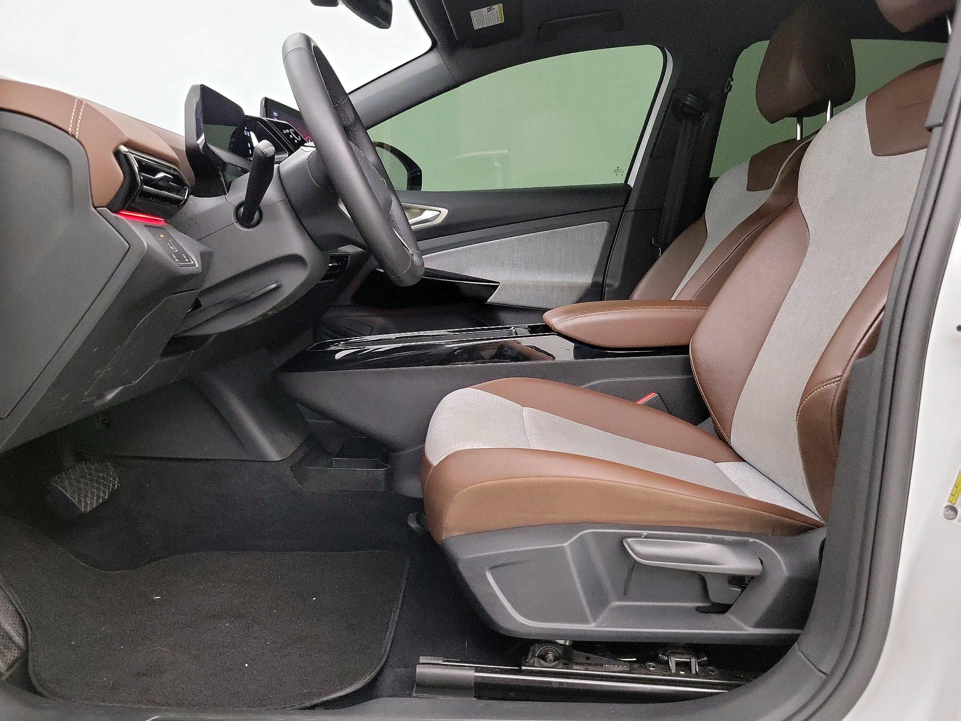Thumbnail: 2023 Volkswagen ID.4 - 11