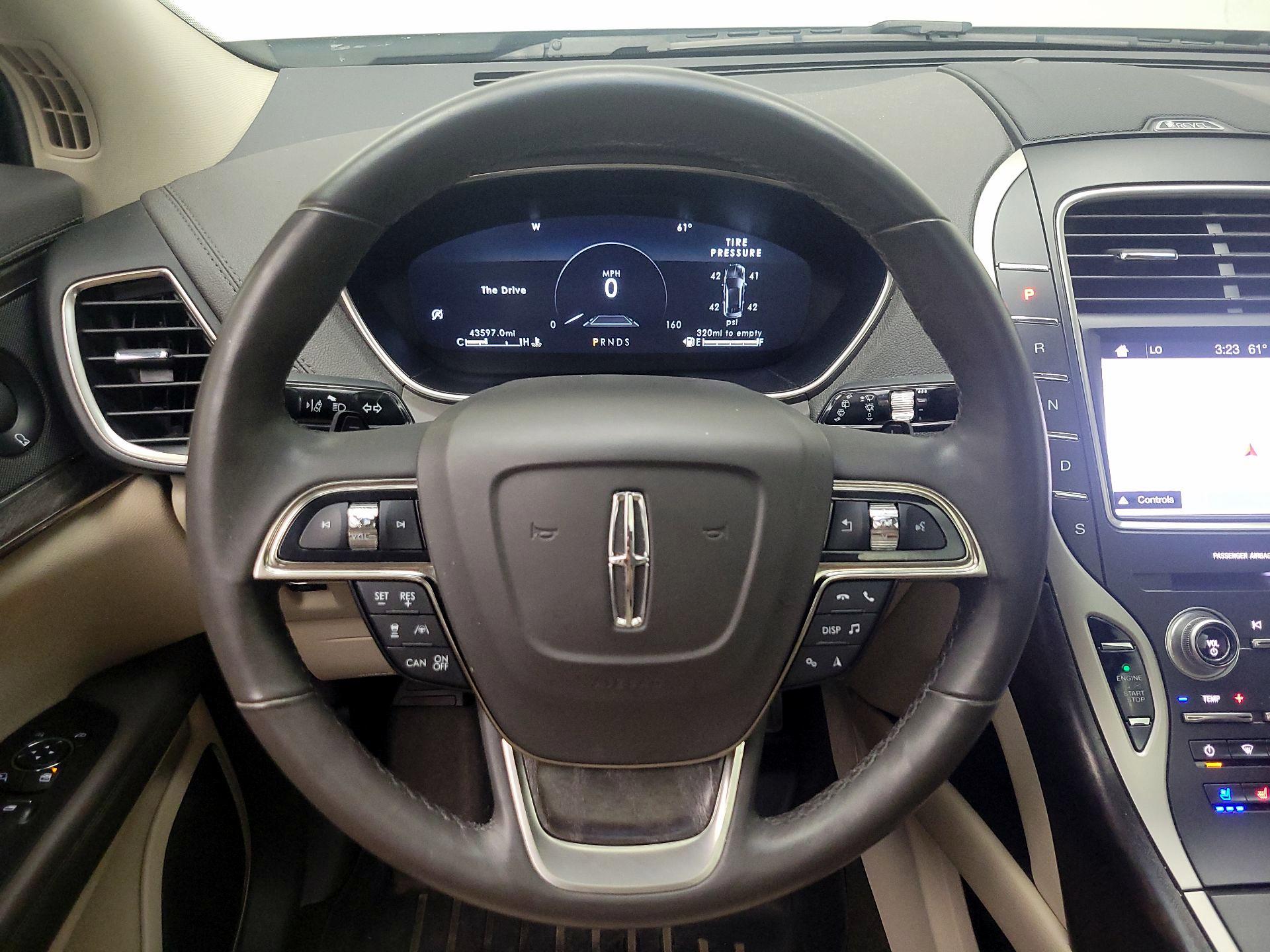 Thumbnail: 2019 Lincoln Nautilus - 10