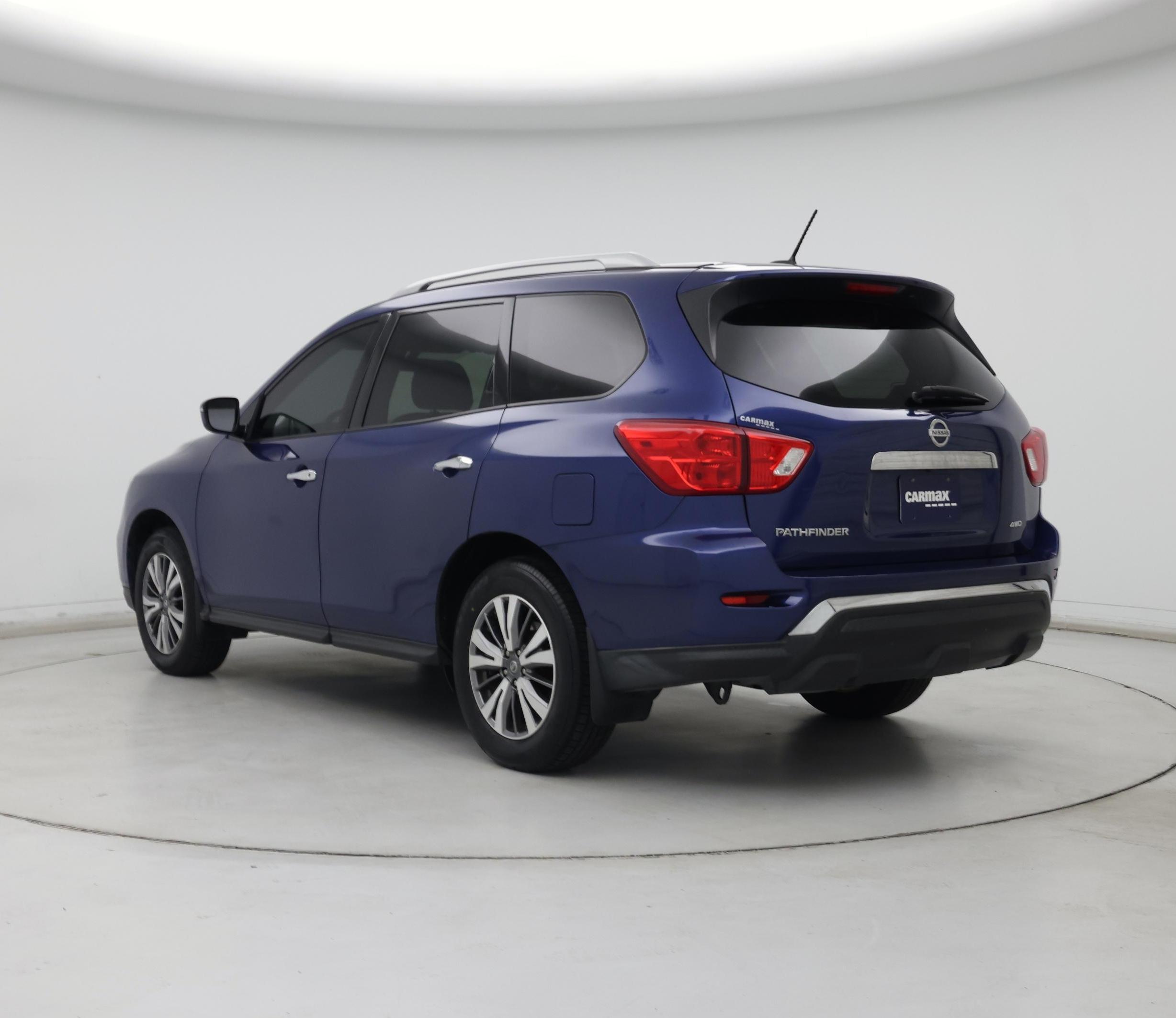 Thumbnail: 2018 Nissan Pathfinder - 2