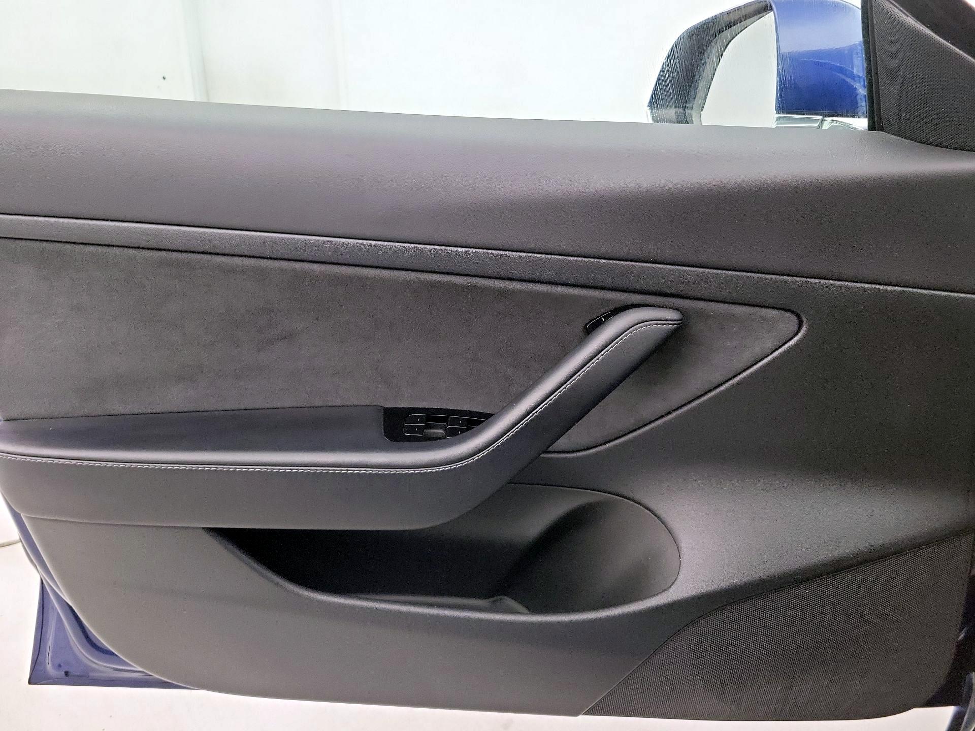 Thumbnail: 2020 Tesla Model 3 - 10