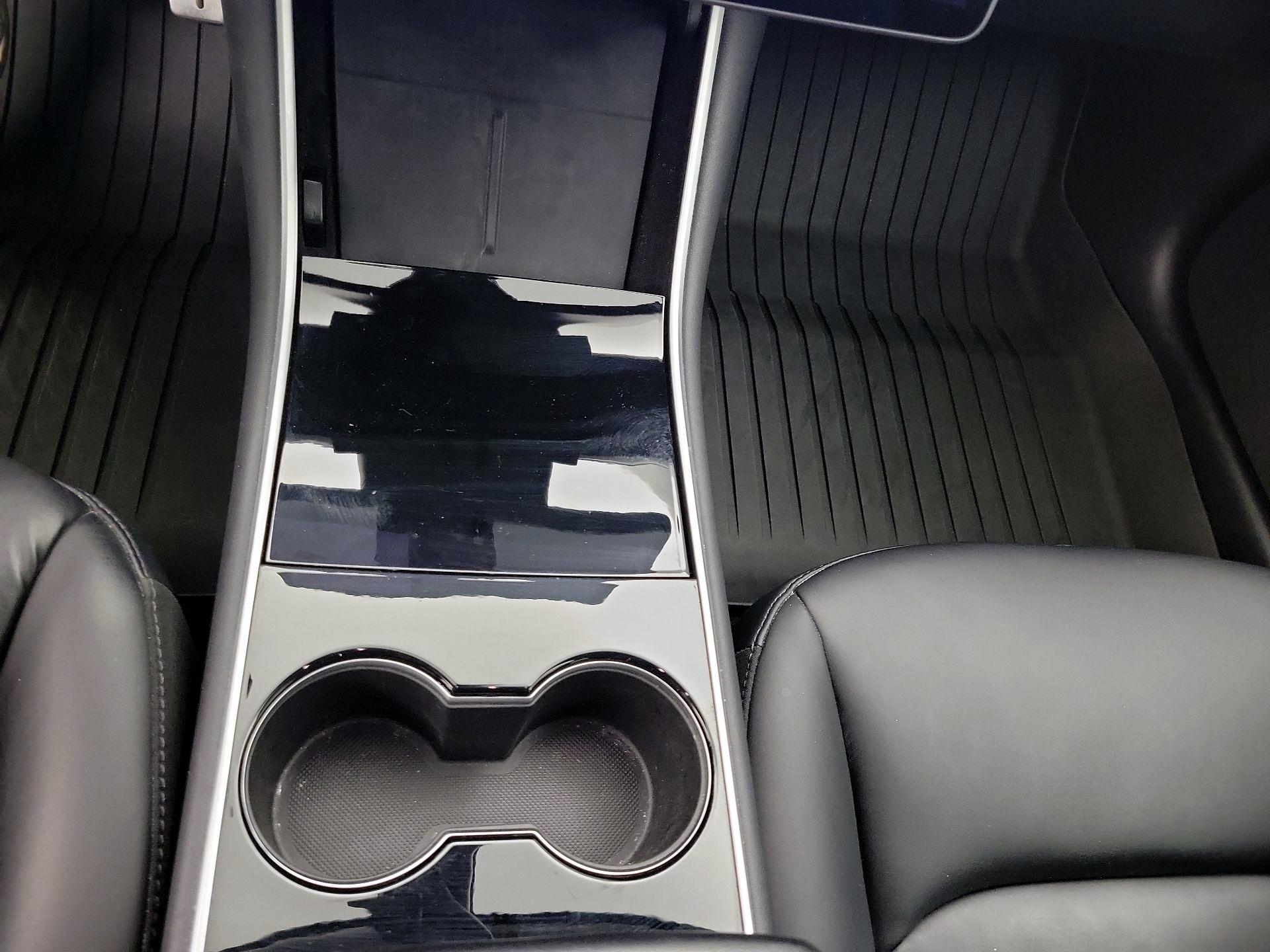 Thumbnail: 2020 Tesla Model 3 - 15