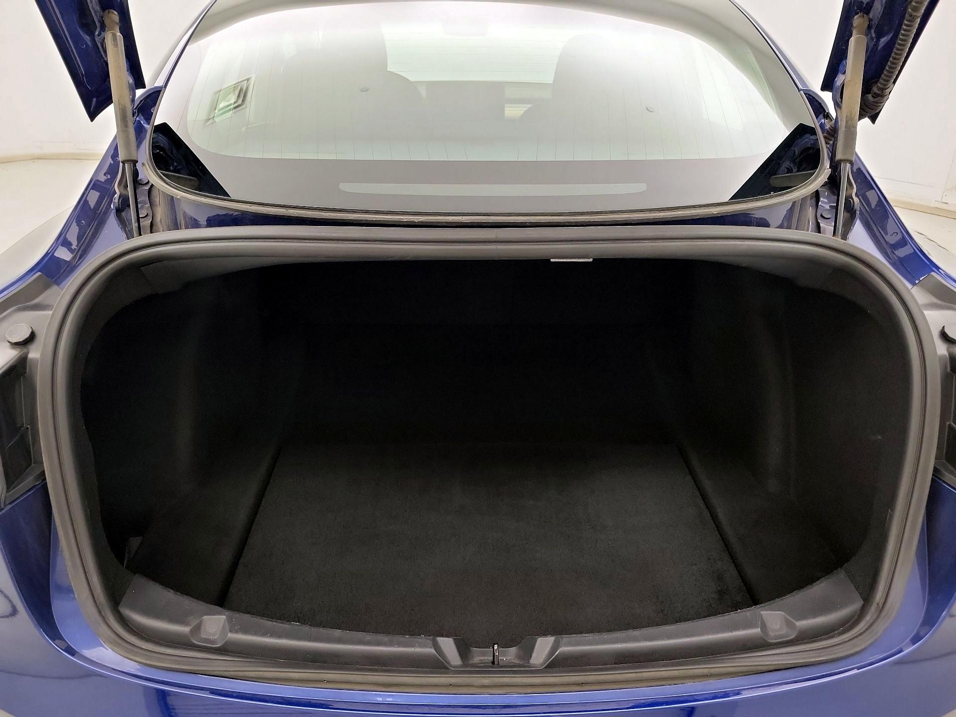 Thumbnail: 2020 Tesla Model 3 - 18
