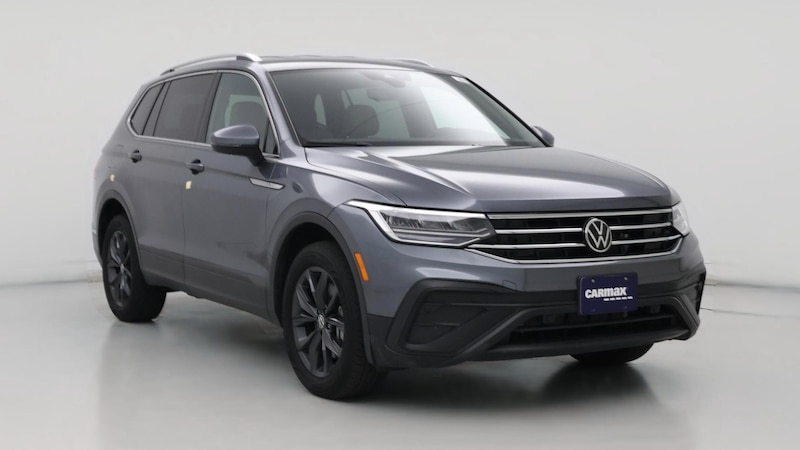 2022 Volkswagen Tiguan SE Hero Image