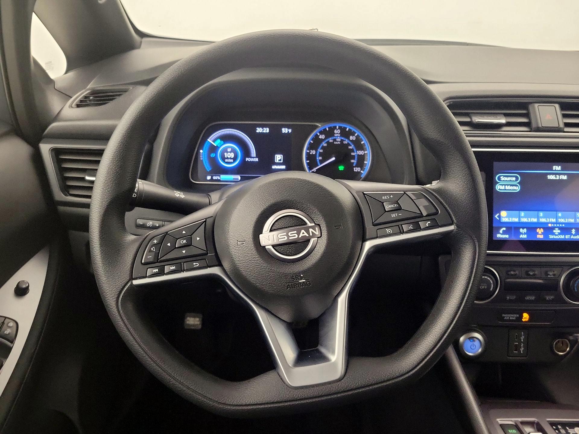 Thumbnail: 2025 Nissan Leaf - 10