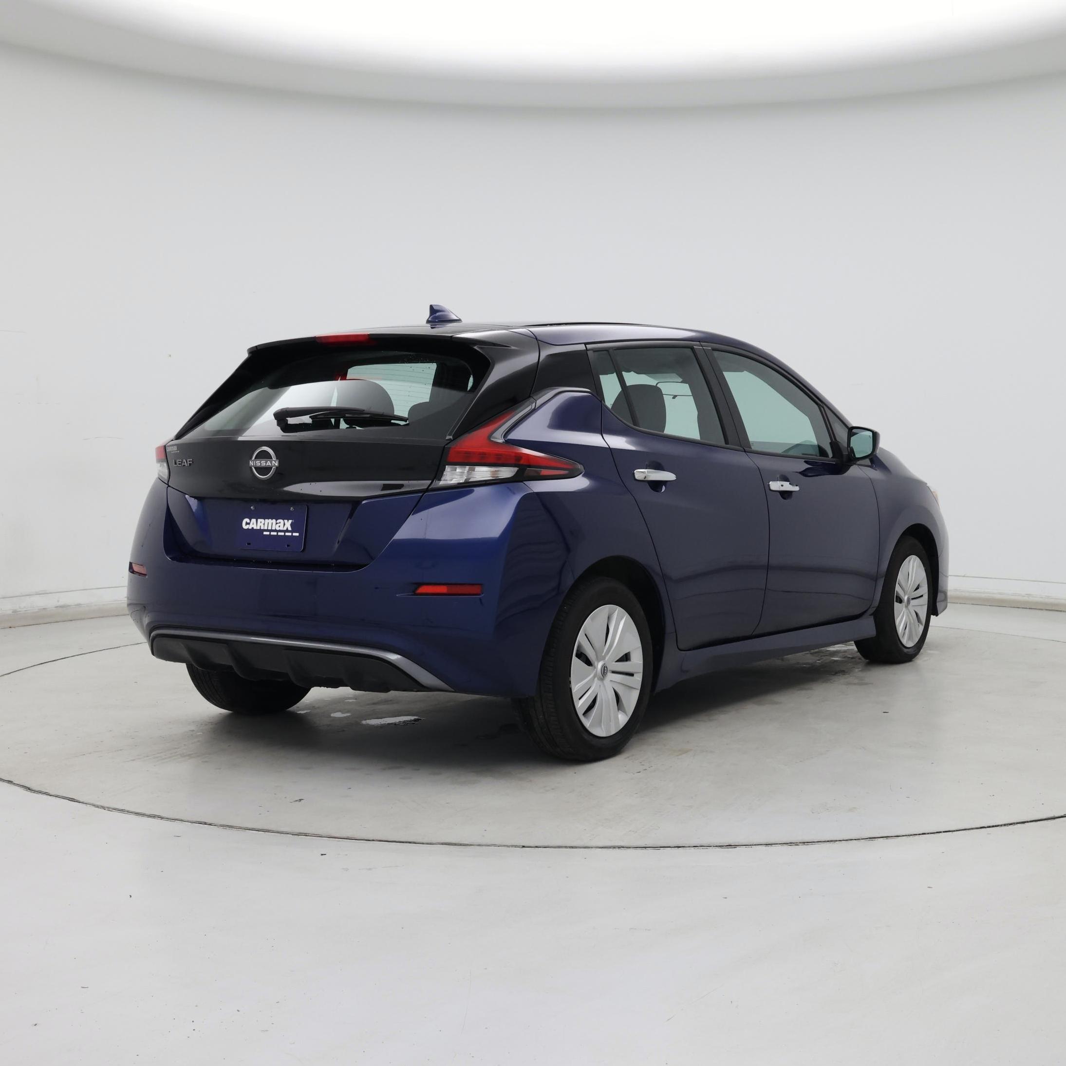 Thumbnail: 2025 Nissan Leaf - 8