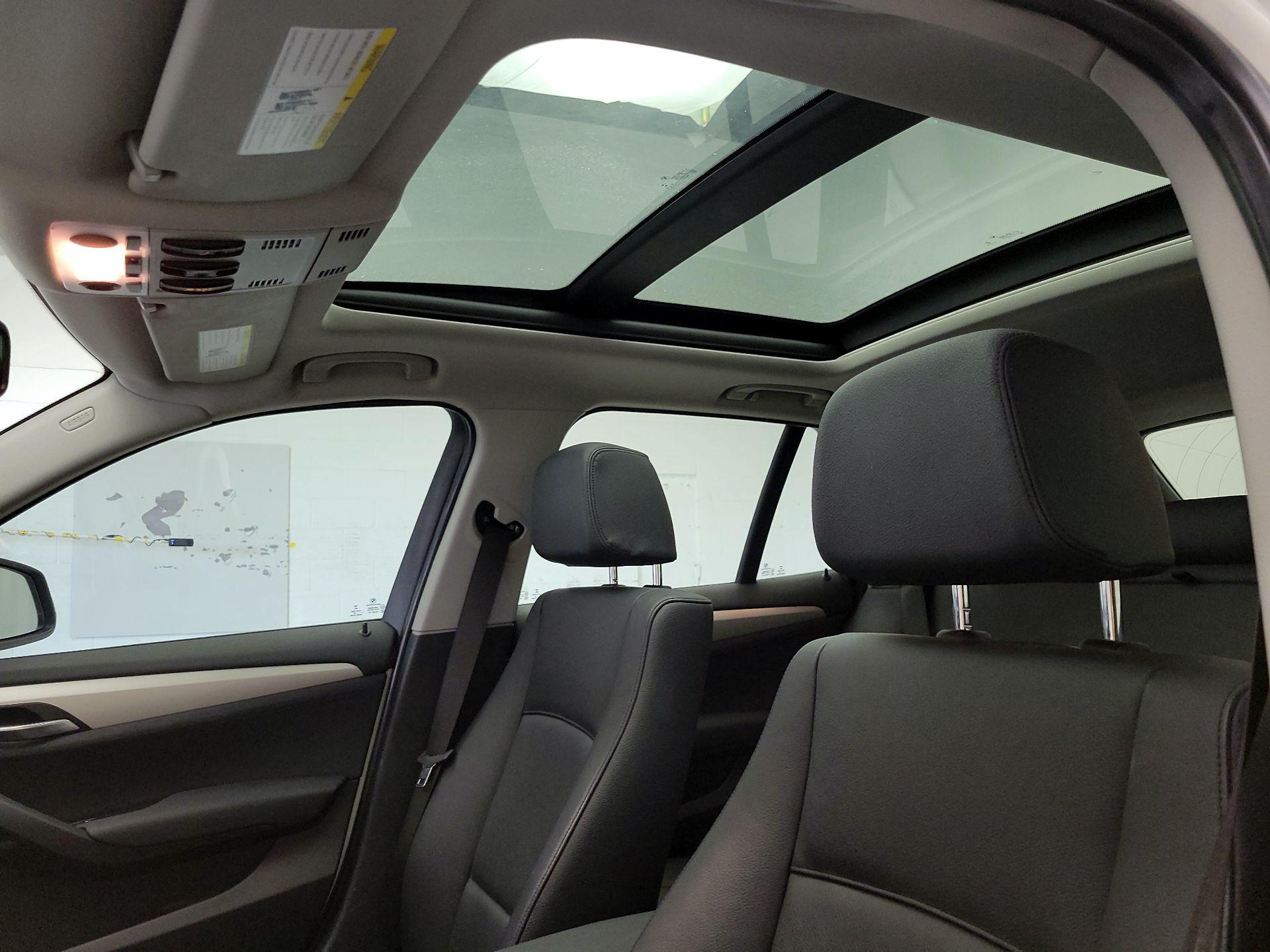 Thumbnail: 2014 BMW X1 - 20