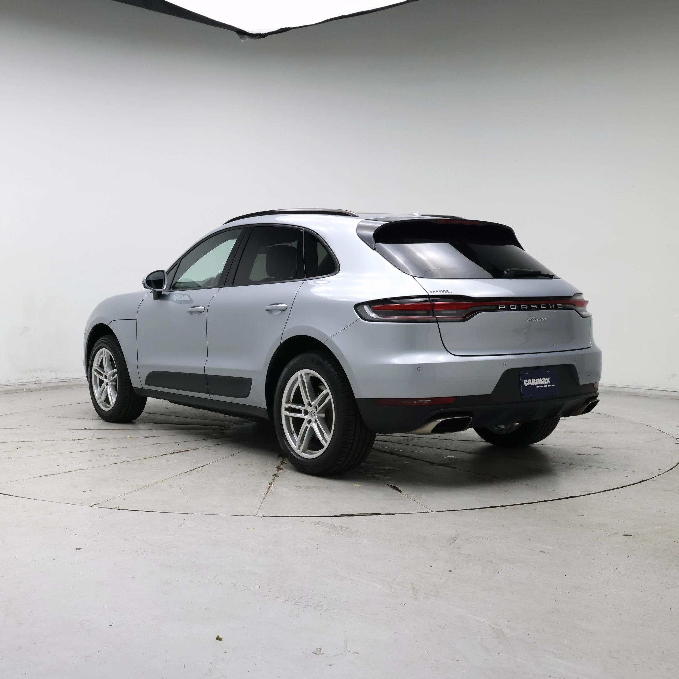 Thumbnail: 2021 Porsche Macan - 2
