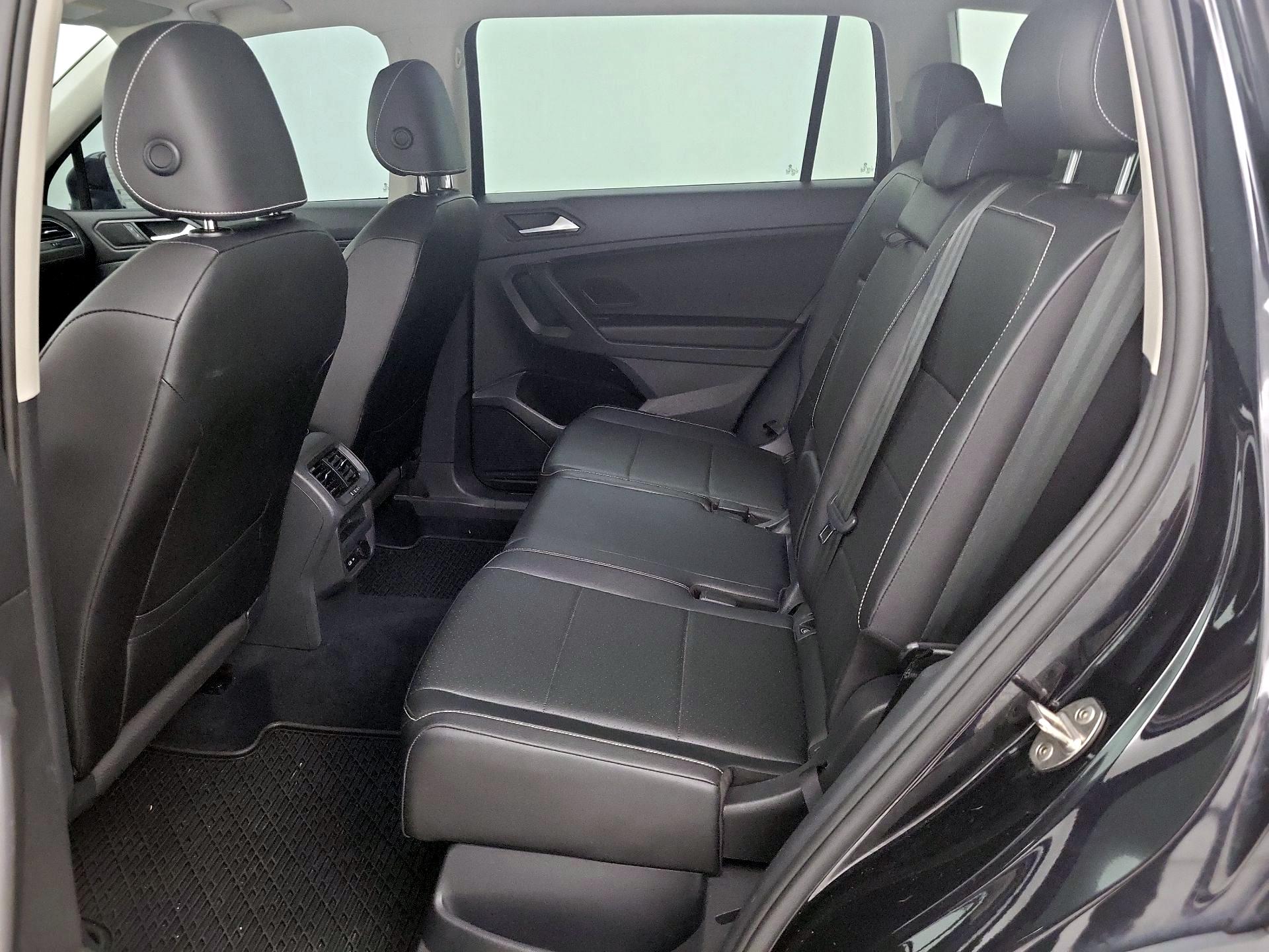 Thumbnail: 2021 Volkswagen Tiguan - 19