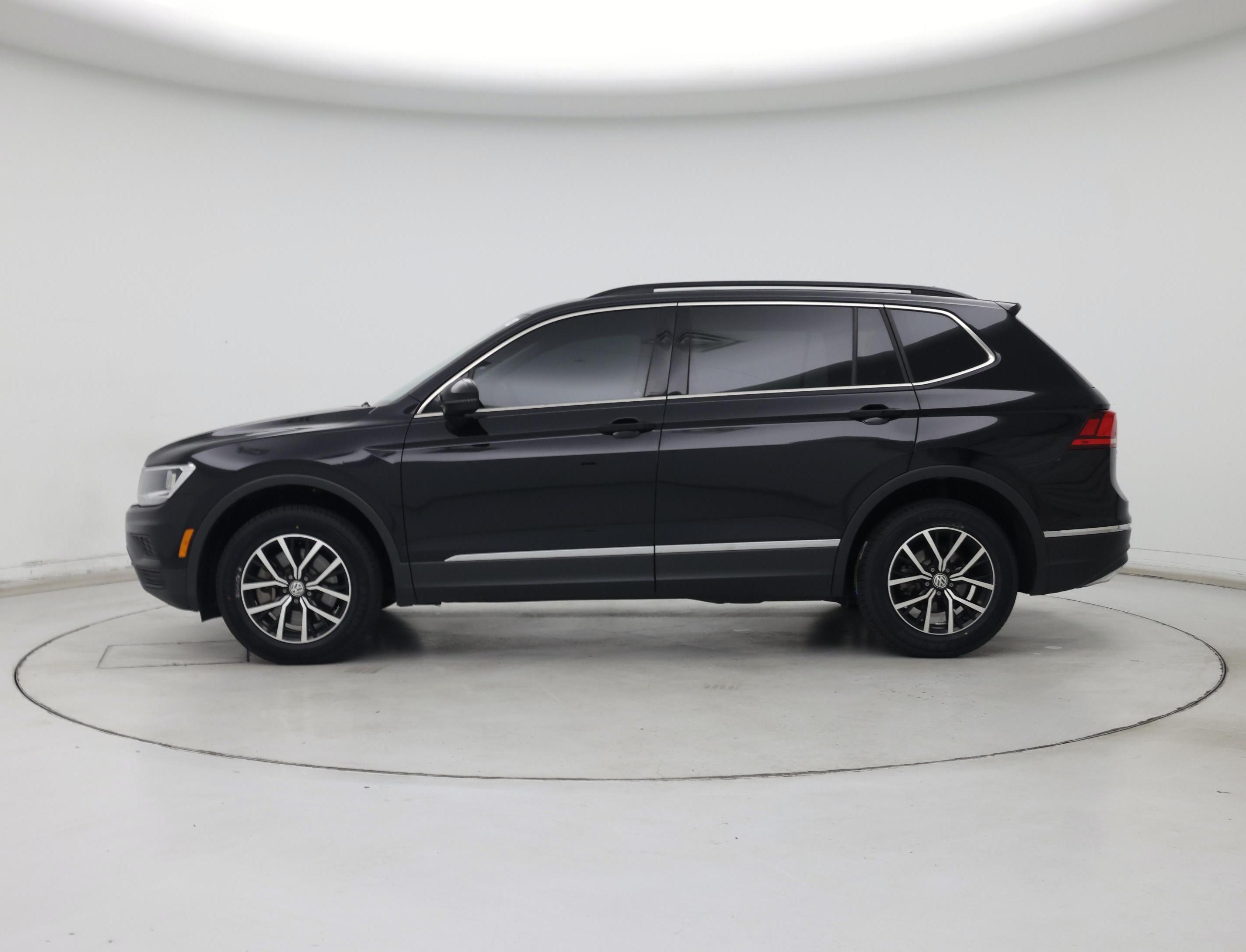 Thumbnail: 2021 Volkswagen Tiguan - 3