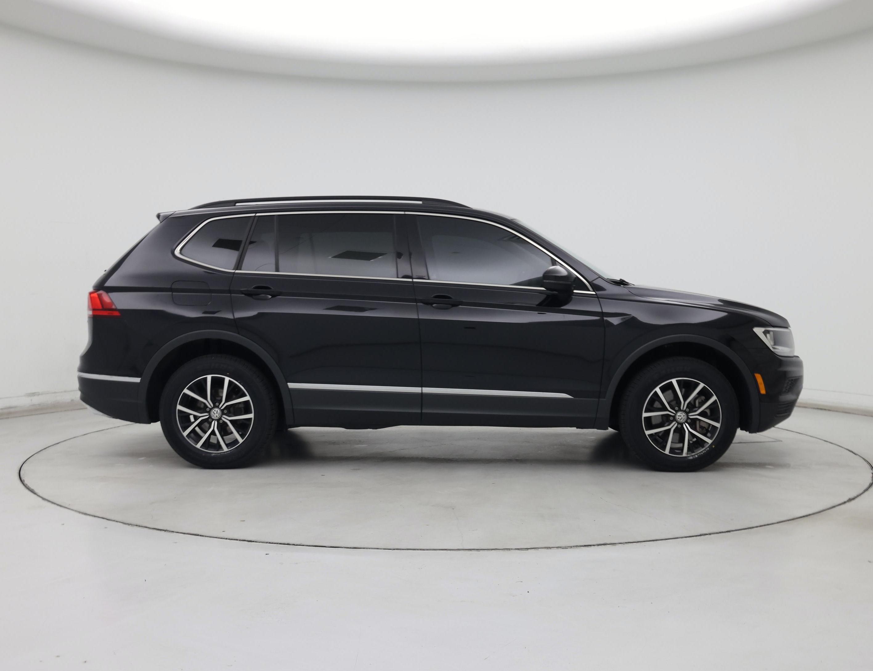 Thumbnail: 2021 Volkswagen Tiguan - 7