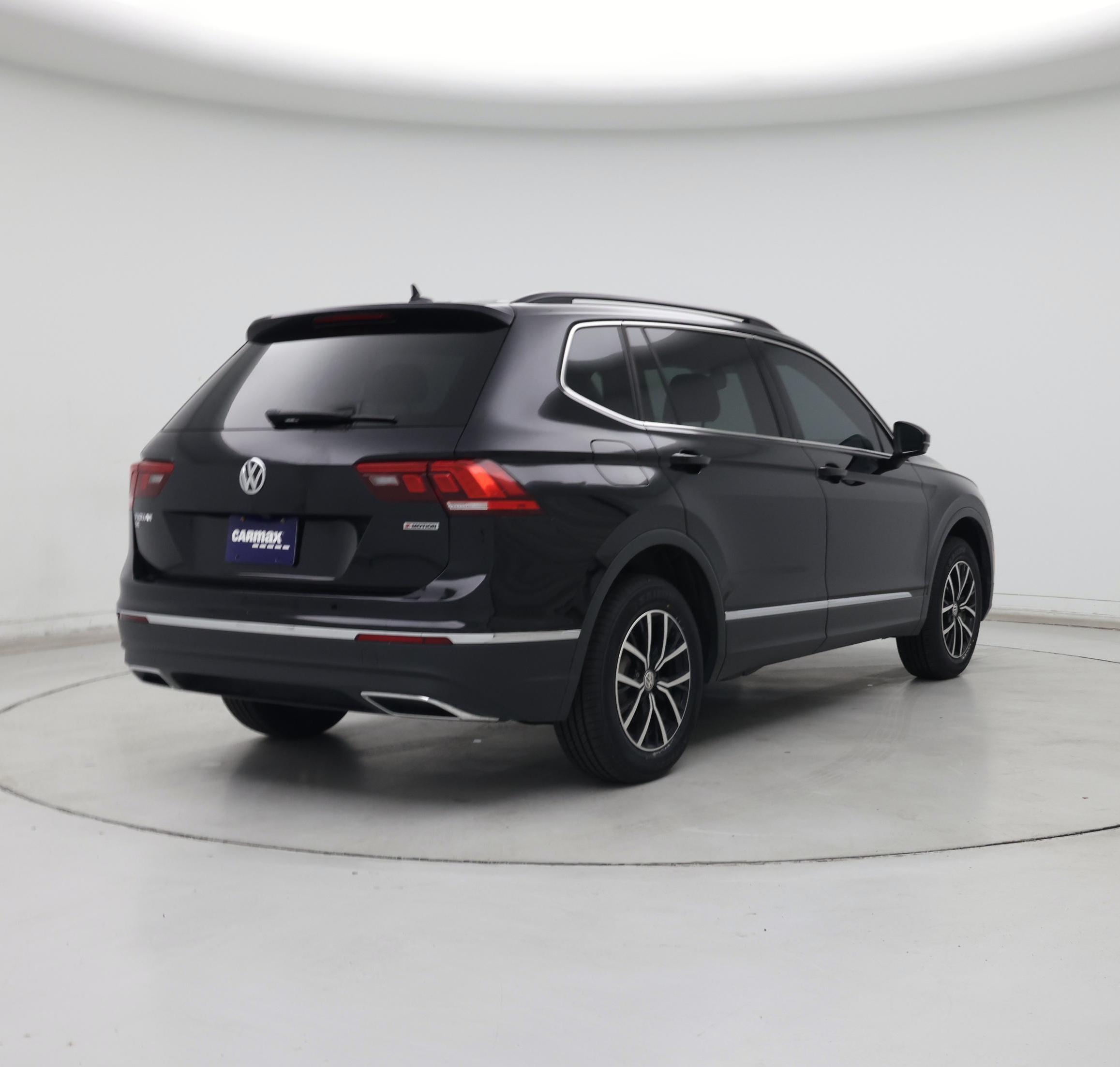 Thumbnail: 2021 Volkswagen Tiguan - 8