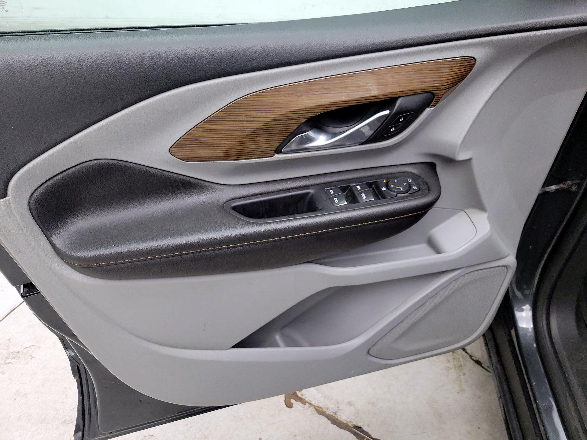 Thumbnail: 2020 GMC Terrain - 12