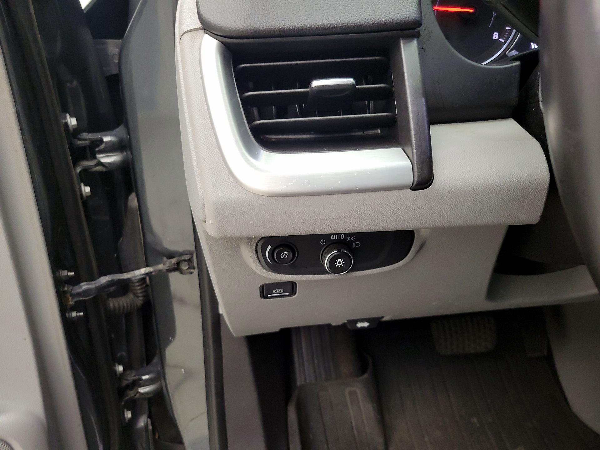 Thumbnail: 2020 GMC Terrain - 13