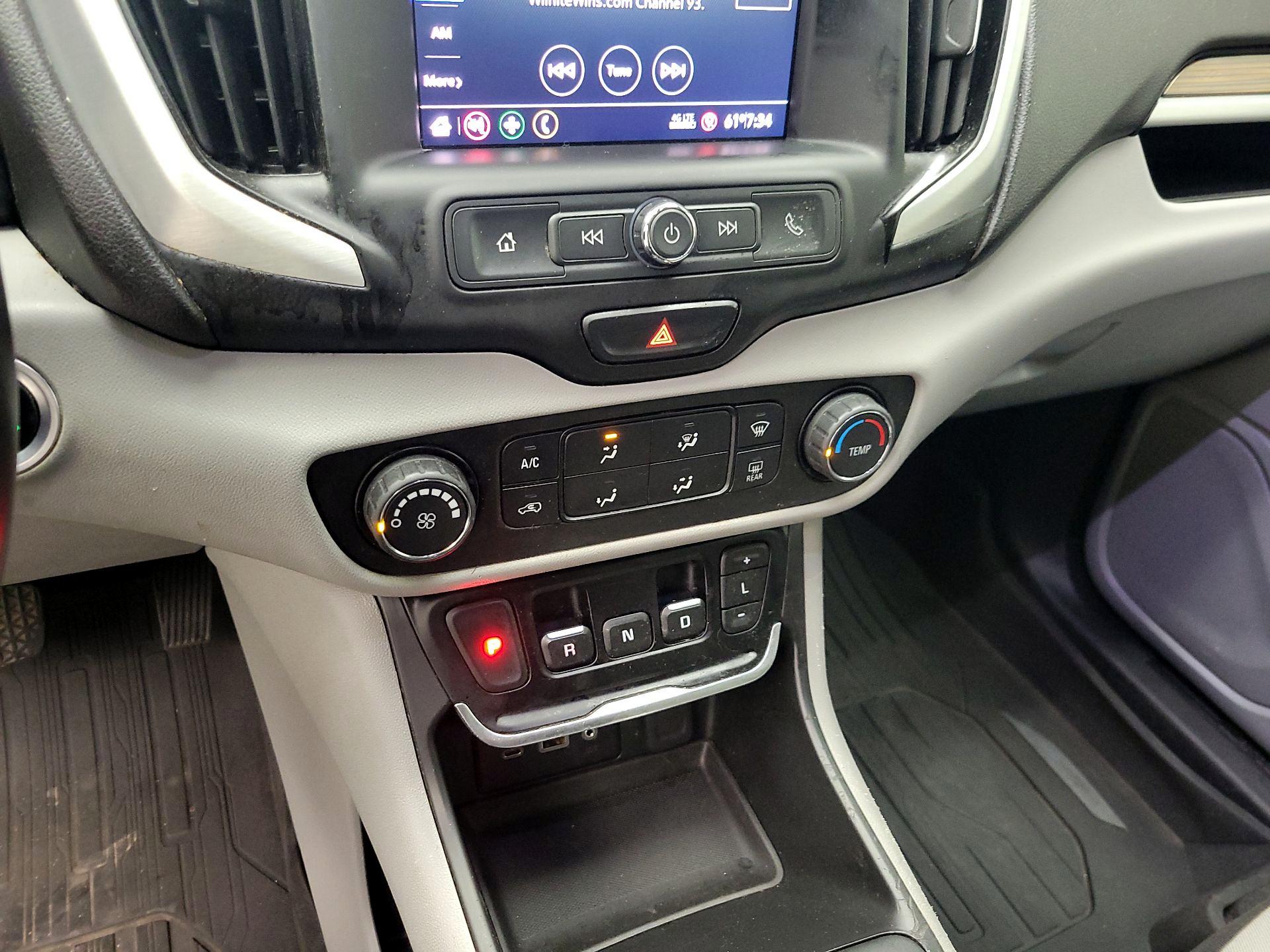 Thumbnail: 2020 GMC Terrain - 17