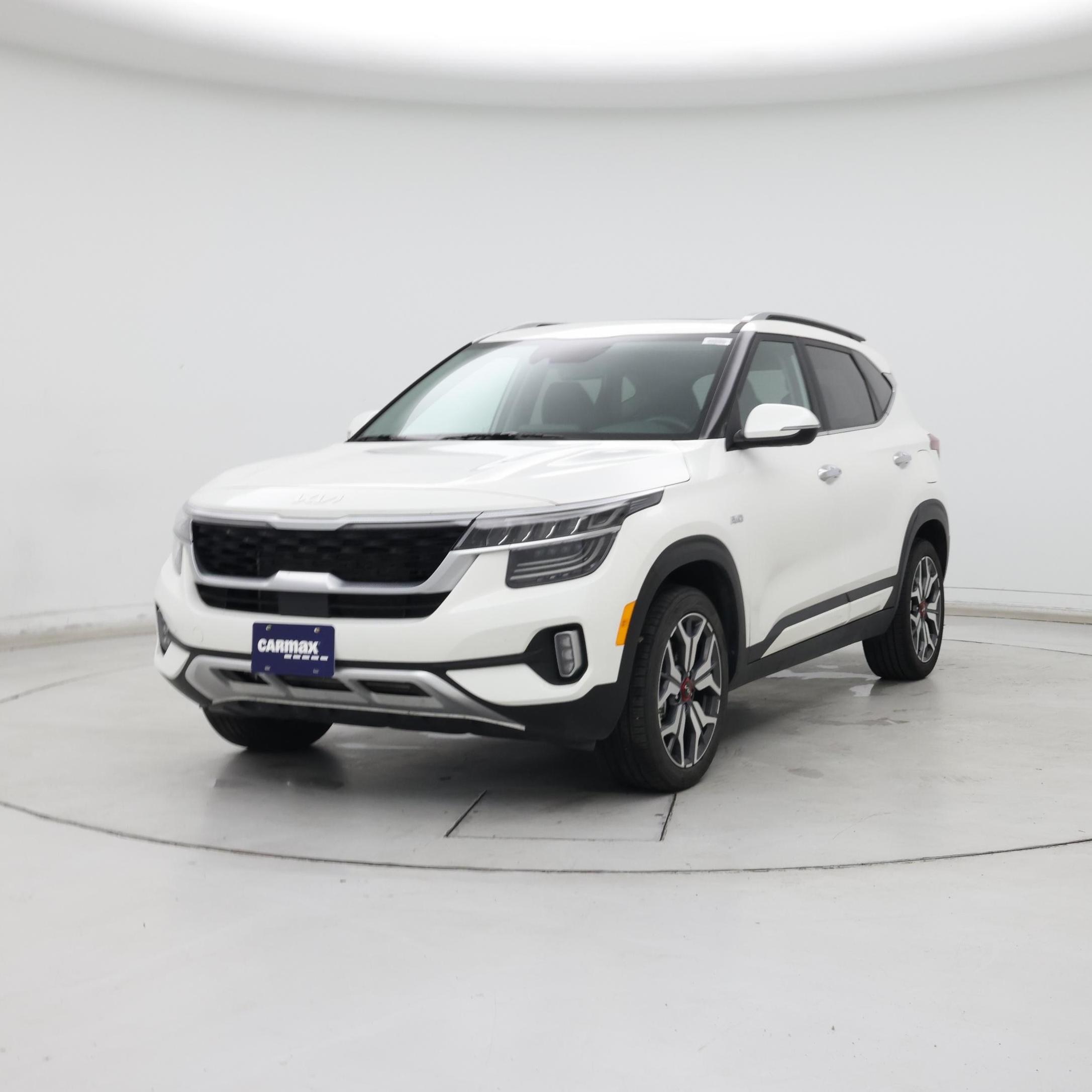 Thumbnail: 2023 Kia Seltos - 4