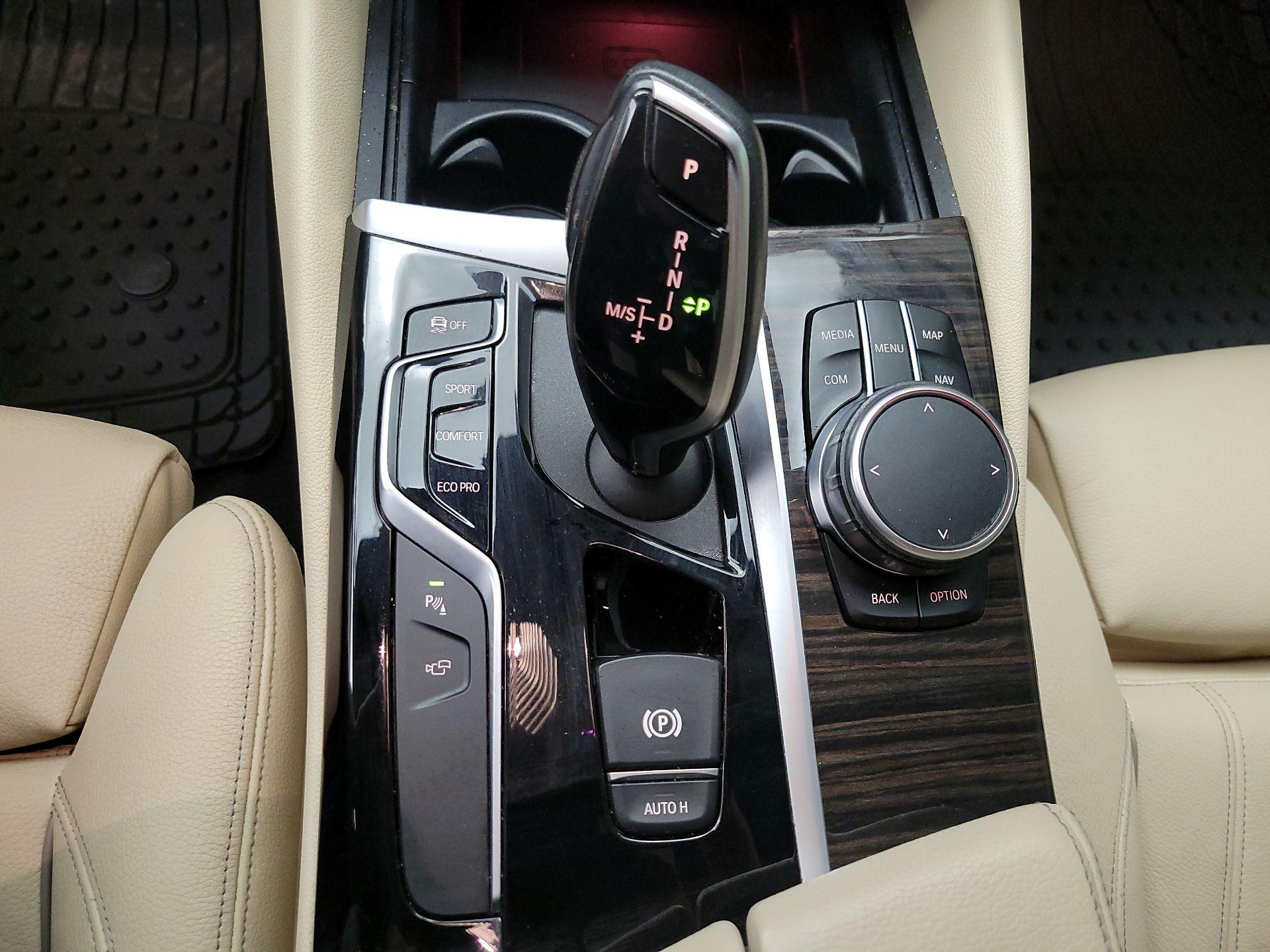 Thumbnail: 2019 BMW 5 Series - 17